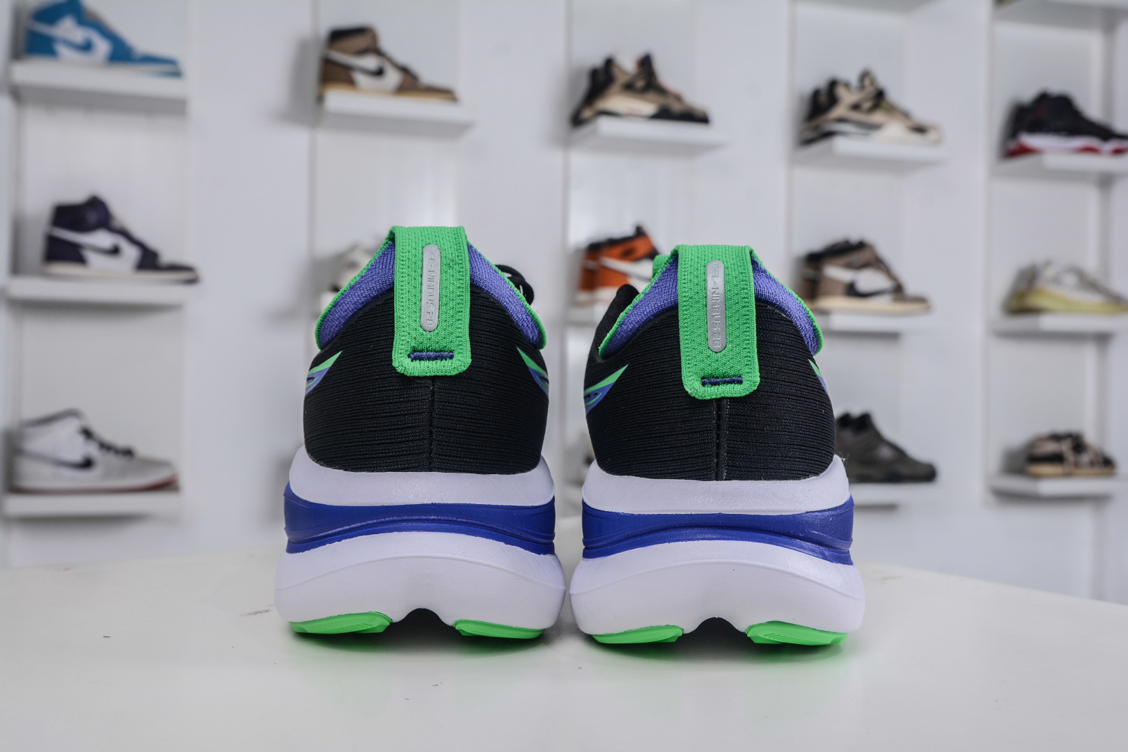 190 Asics GEL-Nimbus 28 亚瑟士缓震跑鞋 1011C127-100