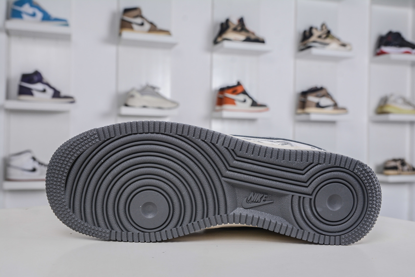 260 Nike Air Force 1 Low 07 米白灰 JP8028-071