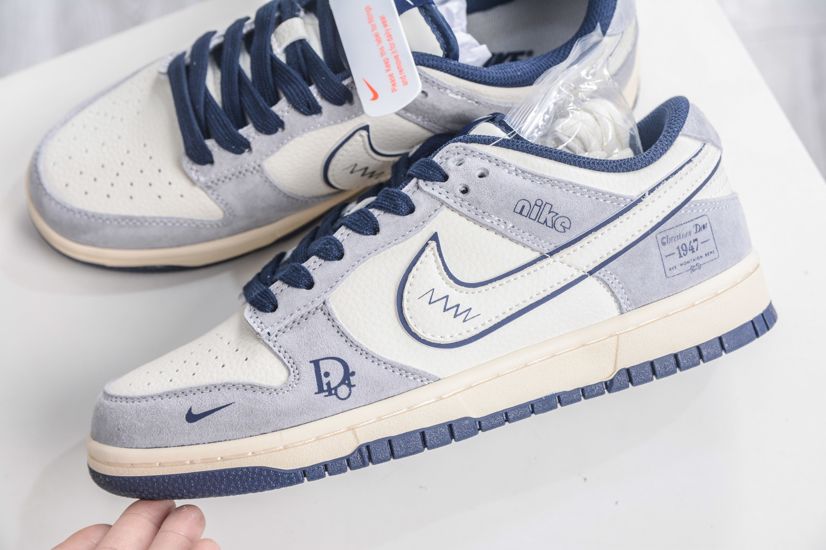 270 Nike SB Dunk Low x DIOR 迪奥联名-米灰藏蓝 DN3168-014