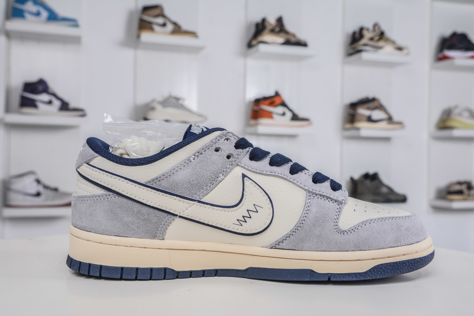 270 Nike SB Dunk Low x DIOR 迪奥联名-米灰藏蓝 DN3168-014