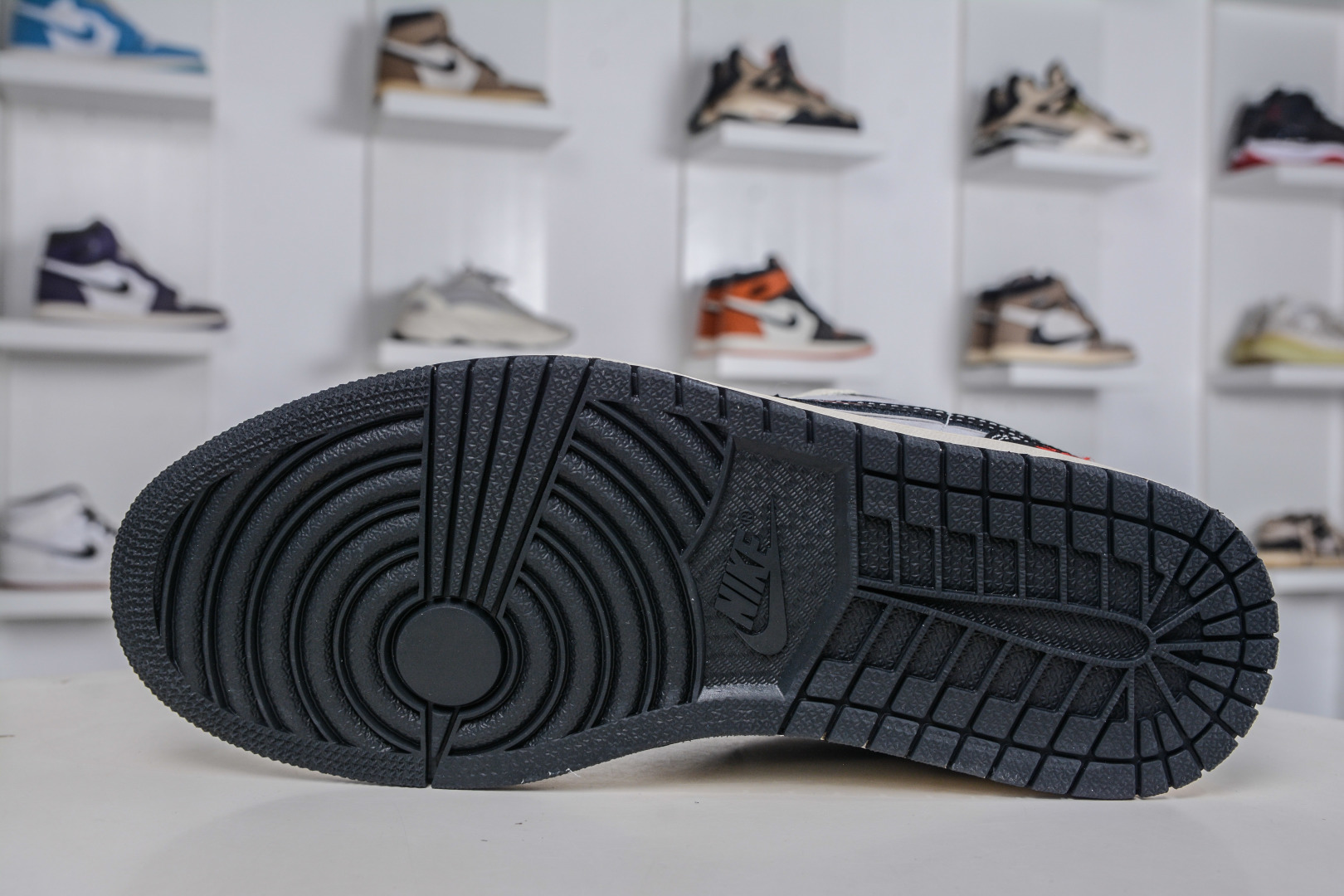 270 Air Jordan 1 Retro Low x Stussy 斯图西联名-米灰黑 QG1988-016