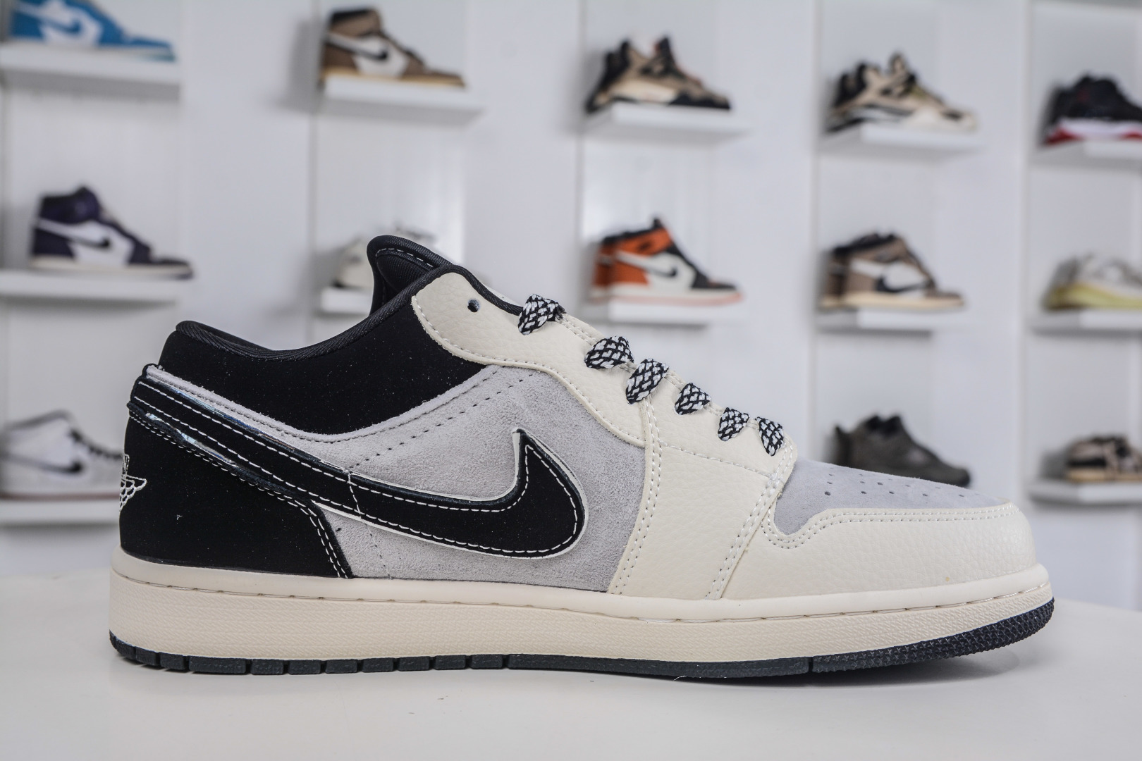 270 Air Jordan 1 Retro Low x Stussy 斯图西联名-米灰黑 QG1988-016