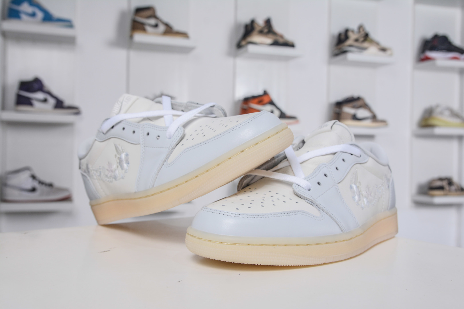 270 Air Jordan 1 Low花卉刺绣 IF4391-100