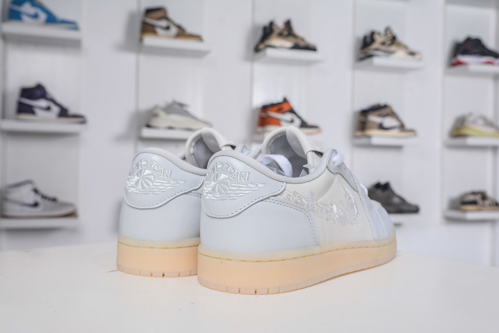 270 Air Jordan 1 Low花卉刺绣 IF4391-100