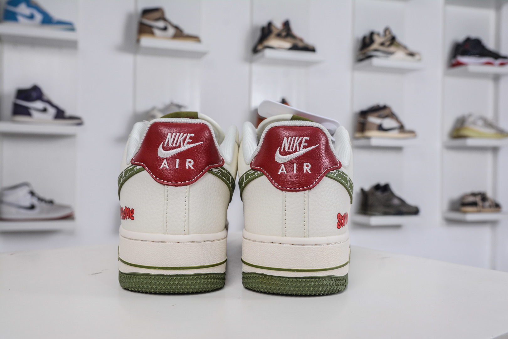 260 Nike Air Force 1 Low 07 x Supreme SUP联名-圣诞米绿红 QW5606-273