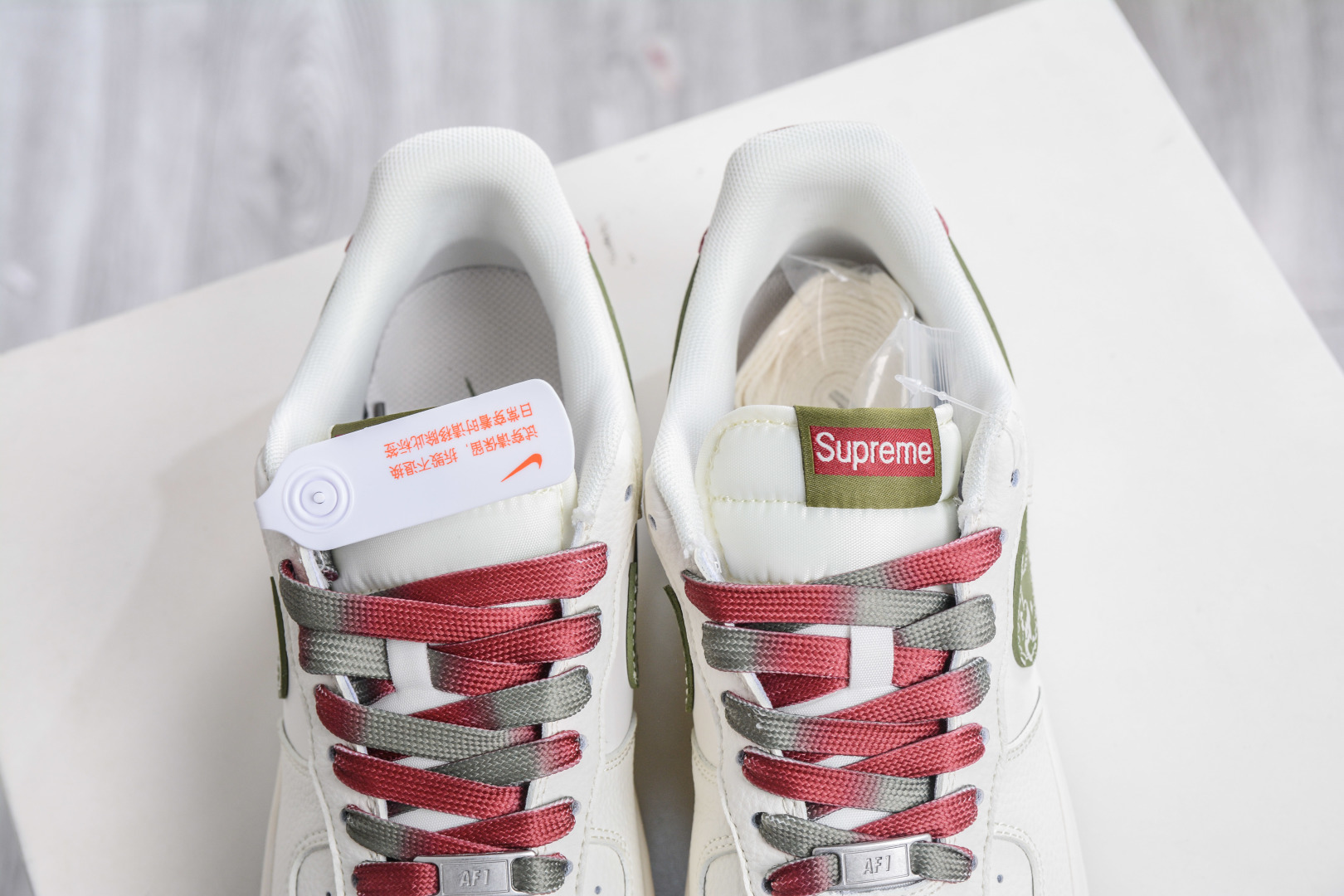 260 Nike Air Force 1 Low 07 x Supreme SUP联名-圣诞米绿红 QW5606-273
