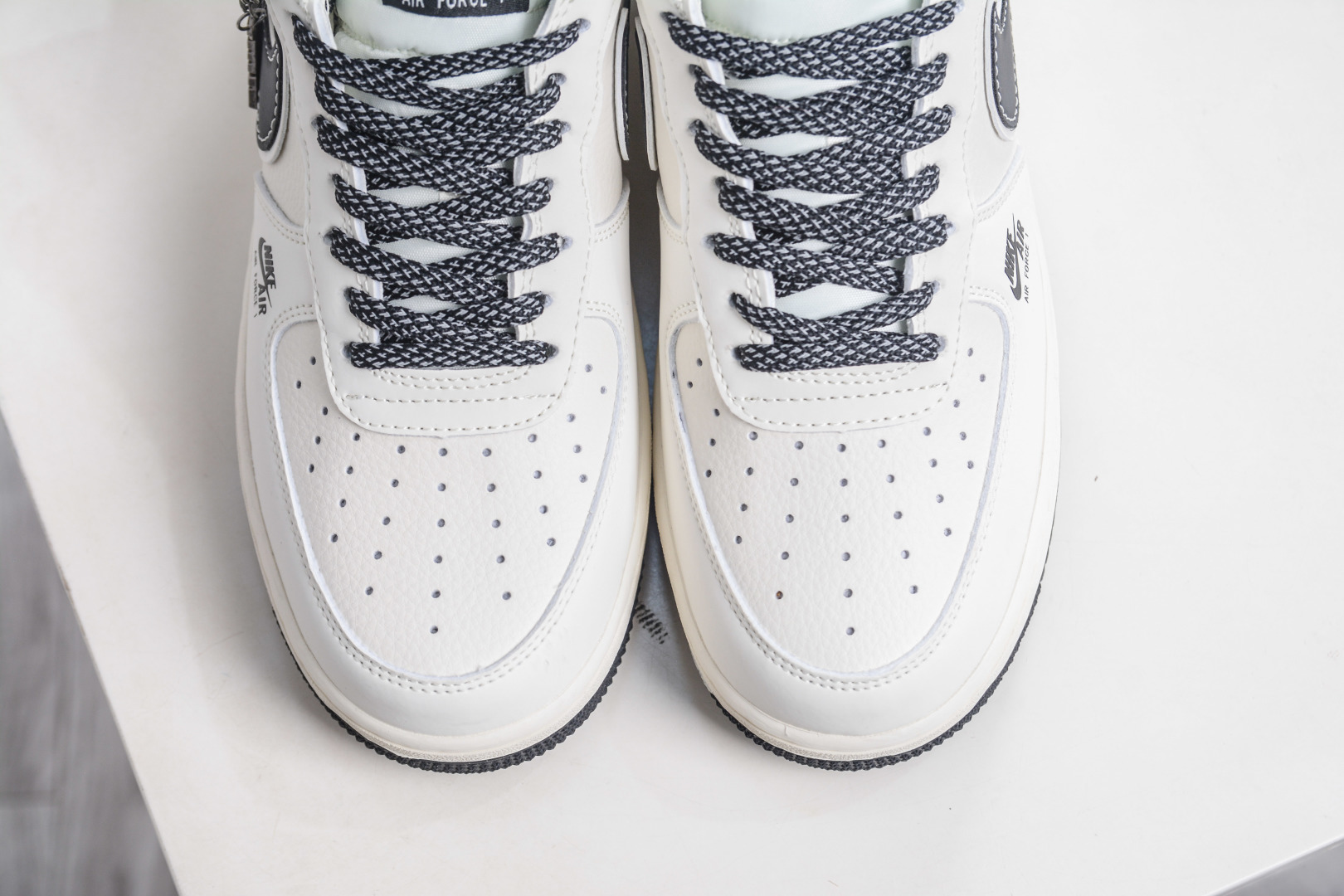 260 Nike Air Force 1 Low 07 米黑 DD1982-327