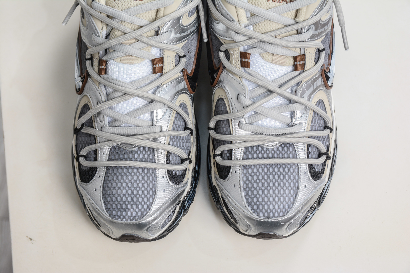 290 NK V5 RNR 舒适百搭防滑耐磨低帮跑步鞋 HQ7901-102