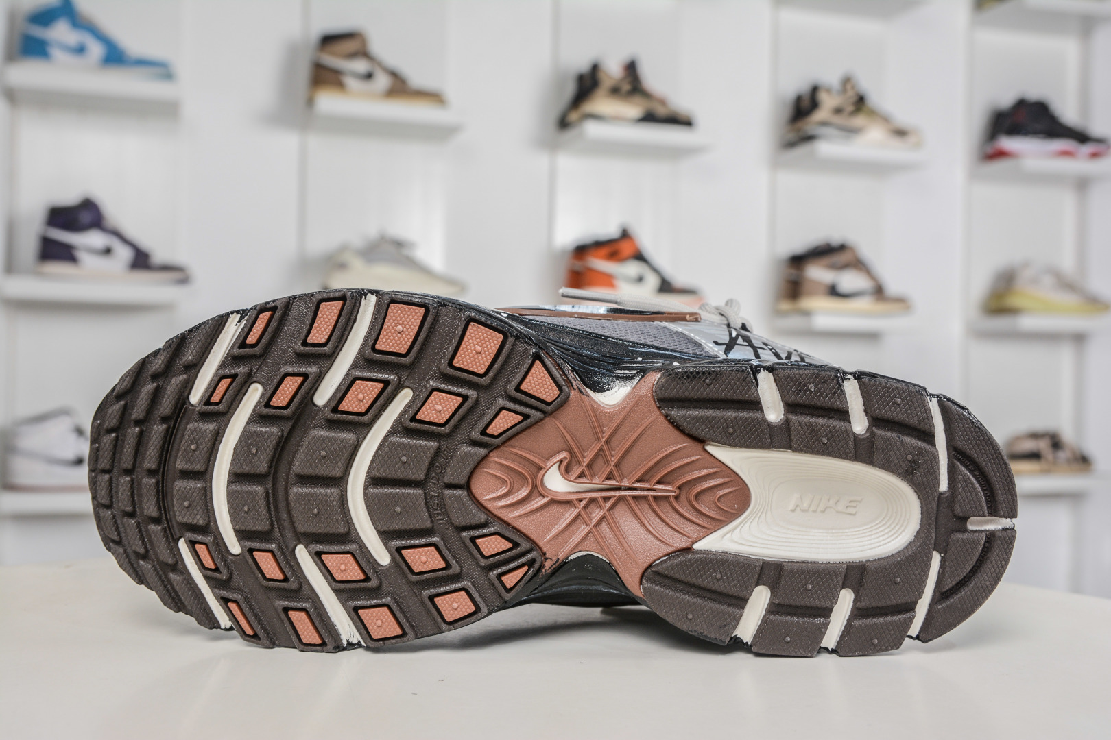 290 NK V5 RNR 舒适百搭防滑耐磨低帮跑步鞋 HQ7901-102