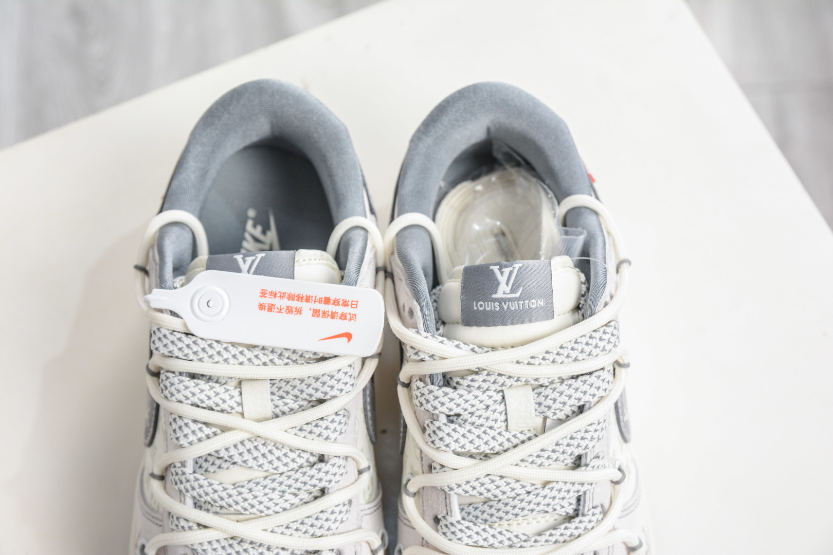 290 Nike SB Dunk Low x Louis VuittLV联名-浅灰白抽绳 CX5050-Y35