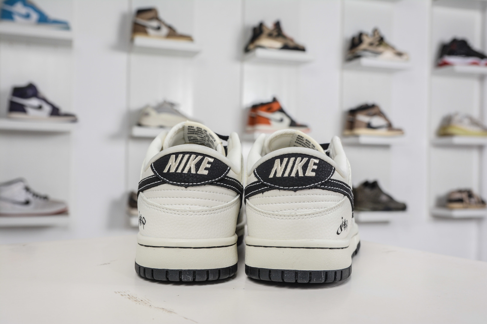 270 Nike SB Dunk Low x DIOR 迪奥联名-白黑 YF9511-924