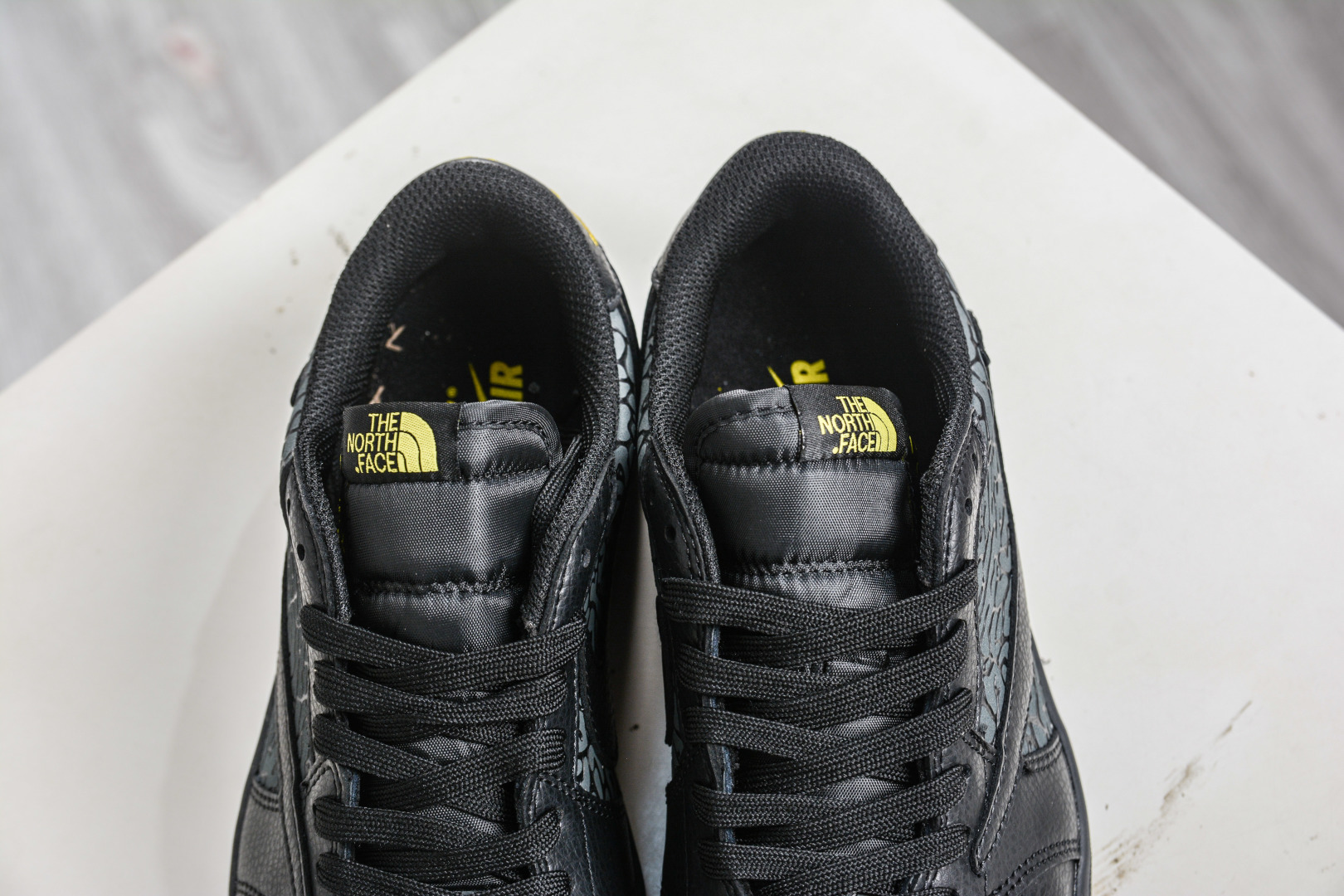 270 TS x Air Jordan AJ1 Low X The North Face 北面联名-黑金 DZ5899-043
