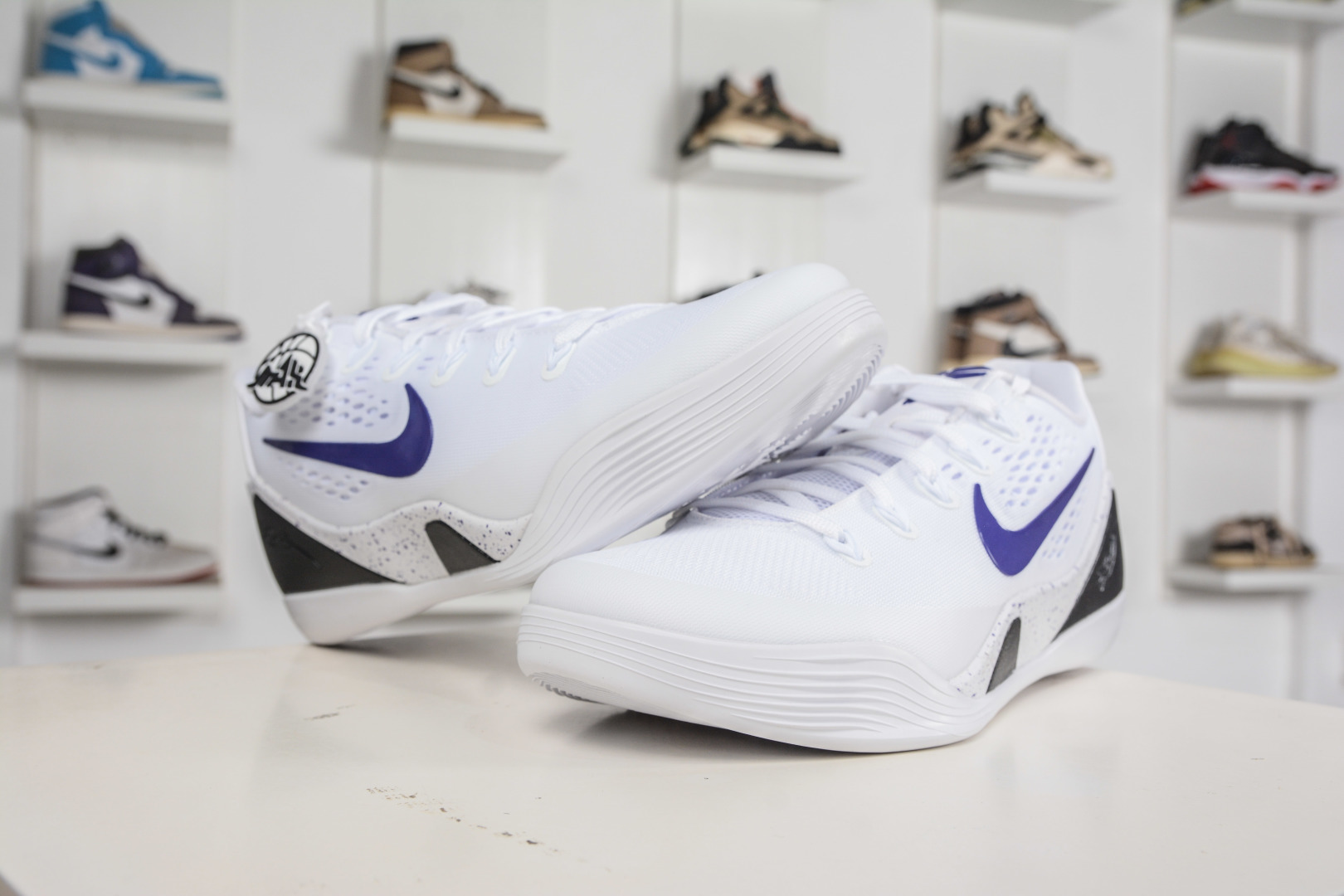 320 灭世/Max Nike Kobe 9 Low EM Think Pink PE 科比九代舒适减震防滑低帮篮球鞋 白紫色 IH1401-100