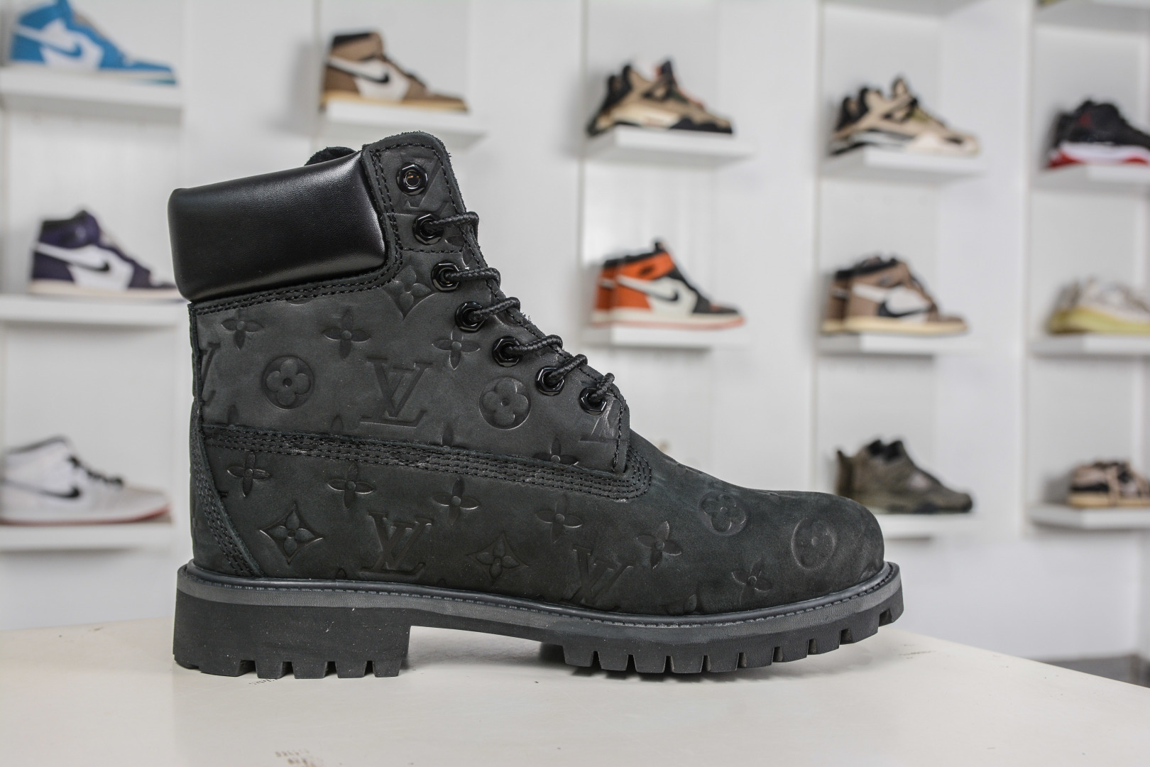 340 Timberland/天伯伦 添柏岚/经典大黄靴 LV 高帮/黑色 菲董