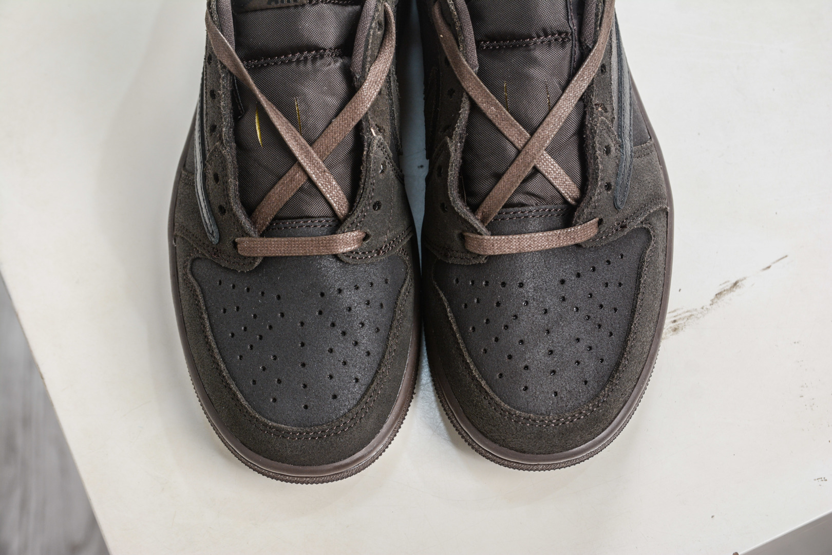 220 G版Travis Scott x Jordan Air Jordan 1 Low “Velvet Brown”倒钩9.0 丝绒摩卡 黑棕 DM7866-202-Chinese UA Cheap High Quatity Brand Clothes Bags handbags Sneakers wholesale wholesaler seller from China Factory suppliers Fashion Clothing Shoes best Quality Beautiful Price 220 G版Travis Scott x Jordan Air Jordan 1 Low “Velvet Brown”倒钩9.0 丝绒摩卡 黑棕 DM7866-202