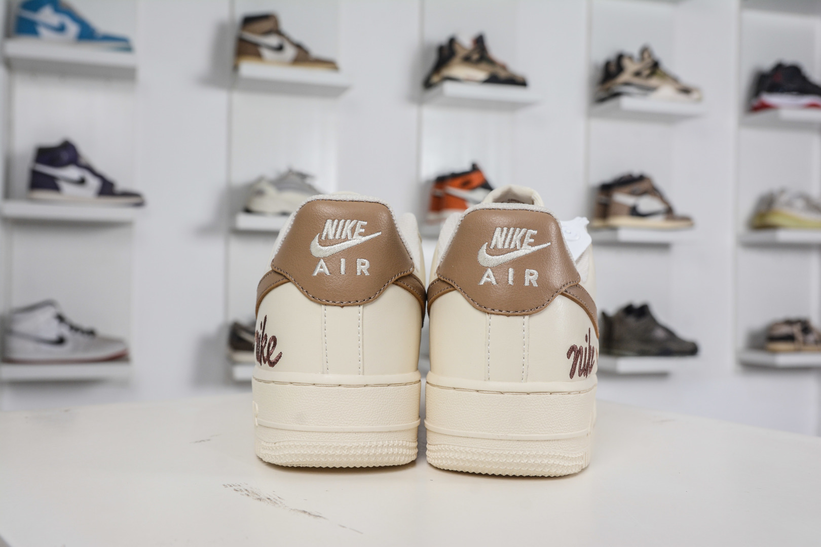 260 Nike Air Force 1 Low 07 奶咖白棕三小勾 NH0601-584-Chinese UA Cheap High Quatity Brand Clothes Bags handbags Sneakers wholesale wholesaler seller from China Factory suppliers Fashion Clothing Shoes best Quality Beautiful Price 260 Nike Air Force 1 Low 07 奶咖白棕三小勾 NH0601-584