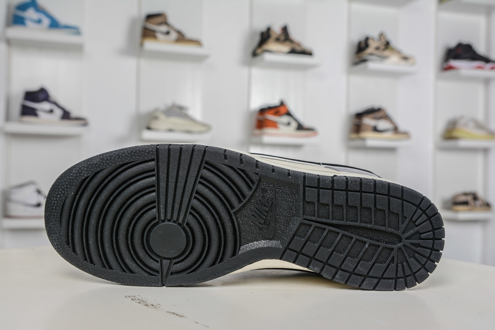 270 Nike SB Dunk Low x The North Face 北面联名-米黑灰猪八革 DN3168-010-Chinese UA Cheap High Quatity Brand Clothes Bags handbags Sneakers wholesale wholesaler seller from China Factory suppliers Fashion Clothing Shoes best Quality Beautiful Price 270 Nike SB Dunk Low x The North Face 北面联名-米黑灰猪八革 DN3168-010