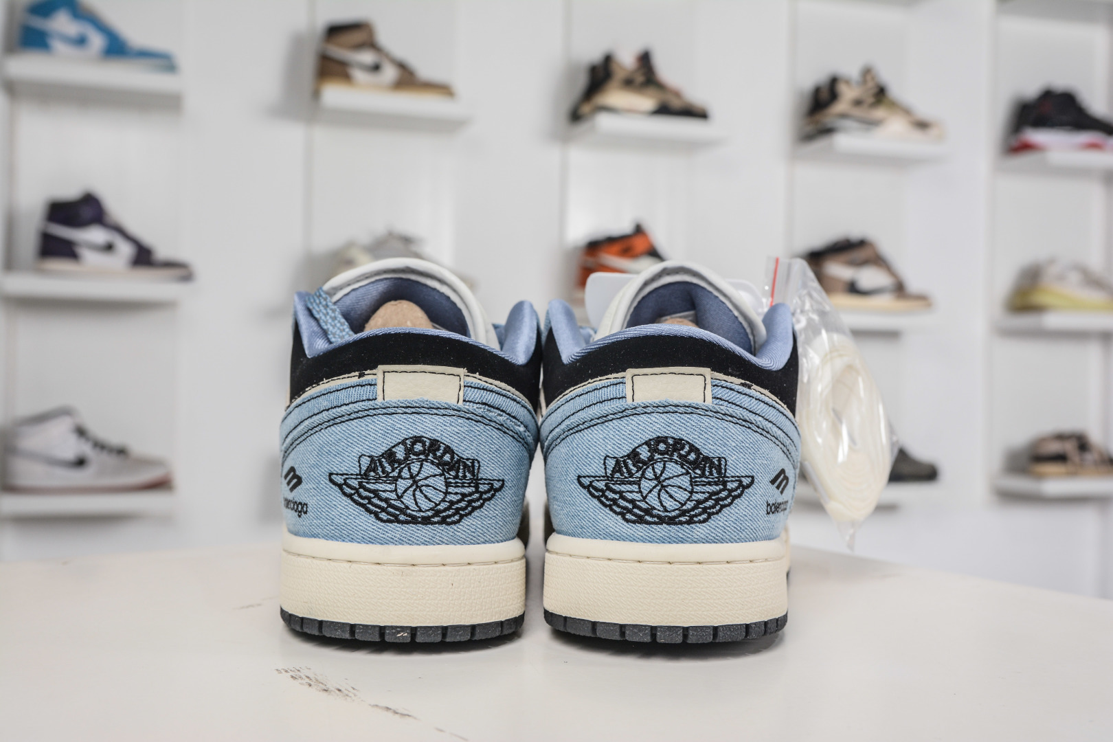 270 Air Jordan 1 Retro Low x Balenciaga 巴黎世家联名-水洗牛仔蓝 LD8888-010-Chinese UA Cheap High Quatity Brand Clothes Bags handbags Sneakers wholesale wholesaler seller from China Factory suppliers Fashion Clothing Shoes best Quality Beautiful Price 270 Air Jordan 1 Retro Low x Balenciaga 巴黎世家联名-水洗牛仔蓝 LD8888-010