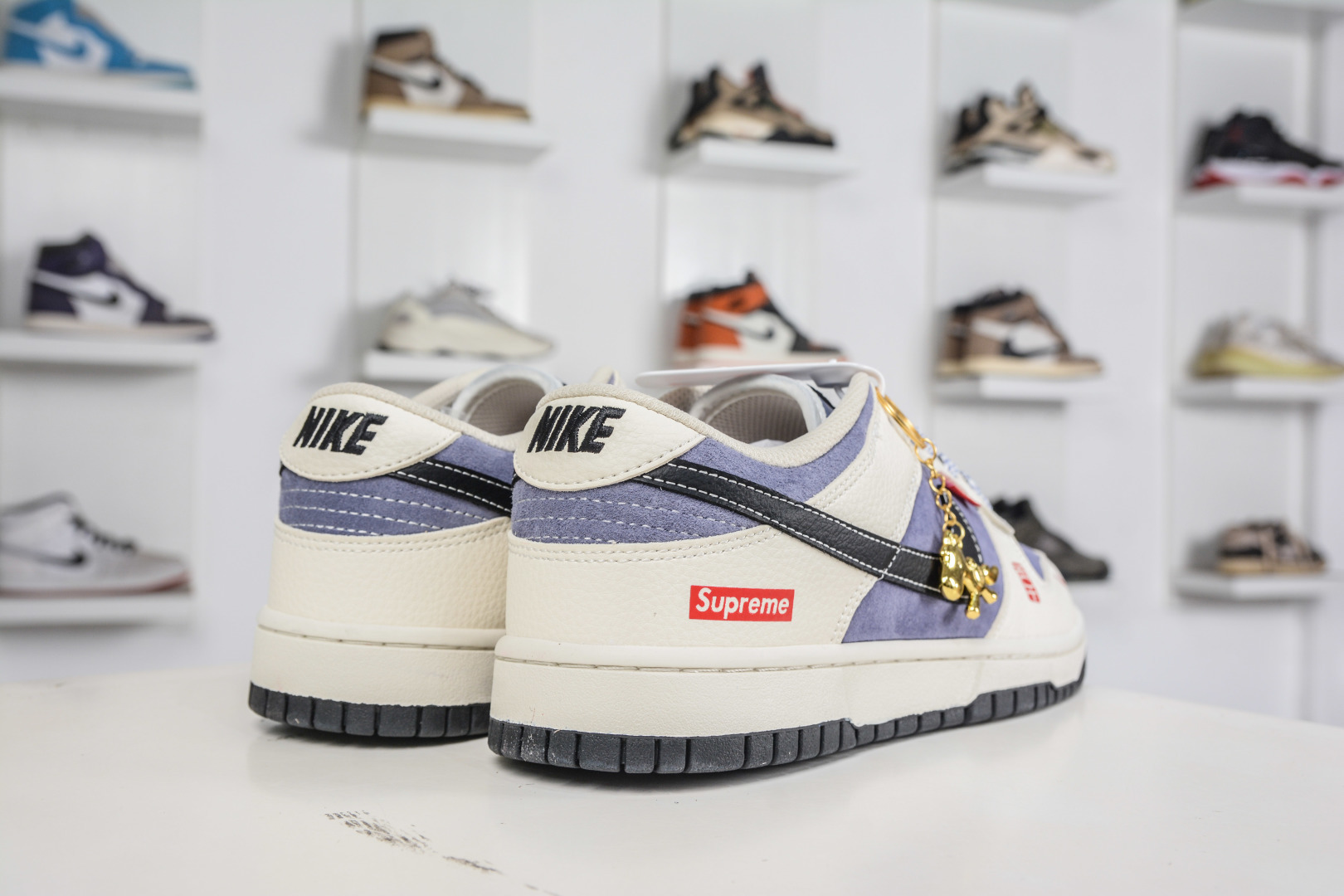 270 Nike SB Dunk Low x Superme SUP联名马年限定-米黑紫 DN3168-015-Chinese UA Cheap High Quatity Brand Clothes Bags handbags Sneakers wholesale wholesaler seller from China Factory suppliers Fashion Clothing Shoes best Quality Beautiful Price 270 Nike SB Dunk Low x Superme SUP联名马年限定-米黑紫 DN3168-015