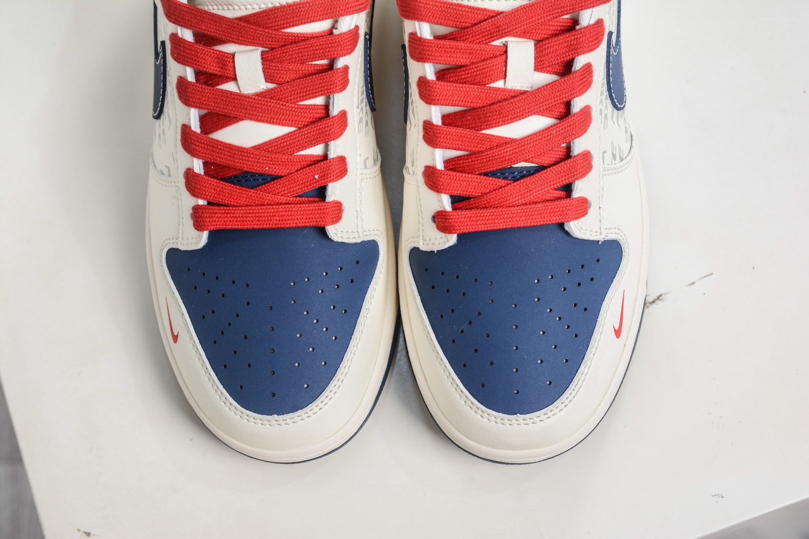 Nike SB Dunk Low x Superme SUP联名-米蓝红 XD1588-241-Top High Quatity Cheap Sneakers Fashion Clothing Clothes Bags handbags Shoes of all Brand wholesale With The best Quality And Beautiful Price from China Factory Chinese suppliers wholesaler seller Nike SB Dunk Low x Superme SUP联名-米蓝红 XD1588-241