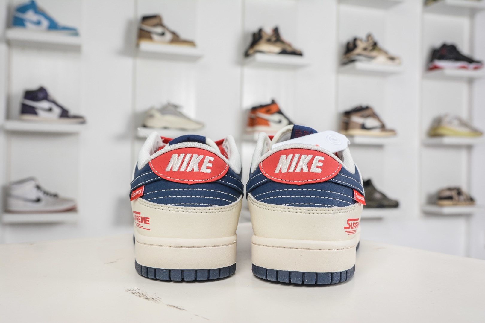 Nike SB Dunk Low x Superme SUP联名-米蓝红 XD1588-241-Top High Quatity Cheap Sneakers Fashion Clothing Clothes Bags handbags Shoes of all Brand wholesale With The best Quality And Beautiful Price from China Factory Chinese suppliers wholesaler seller Nike SB Dunk Low x Superme SUP联名-米蓝红 XD1588-241