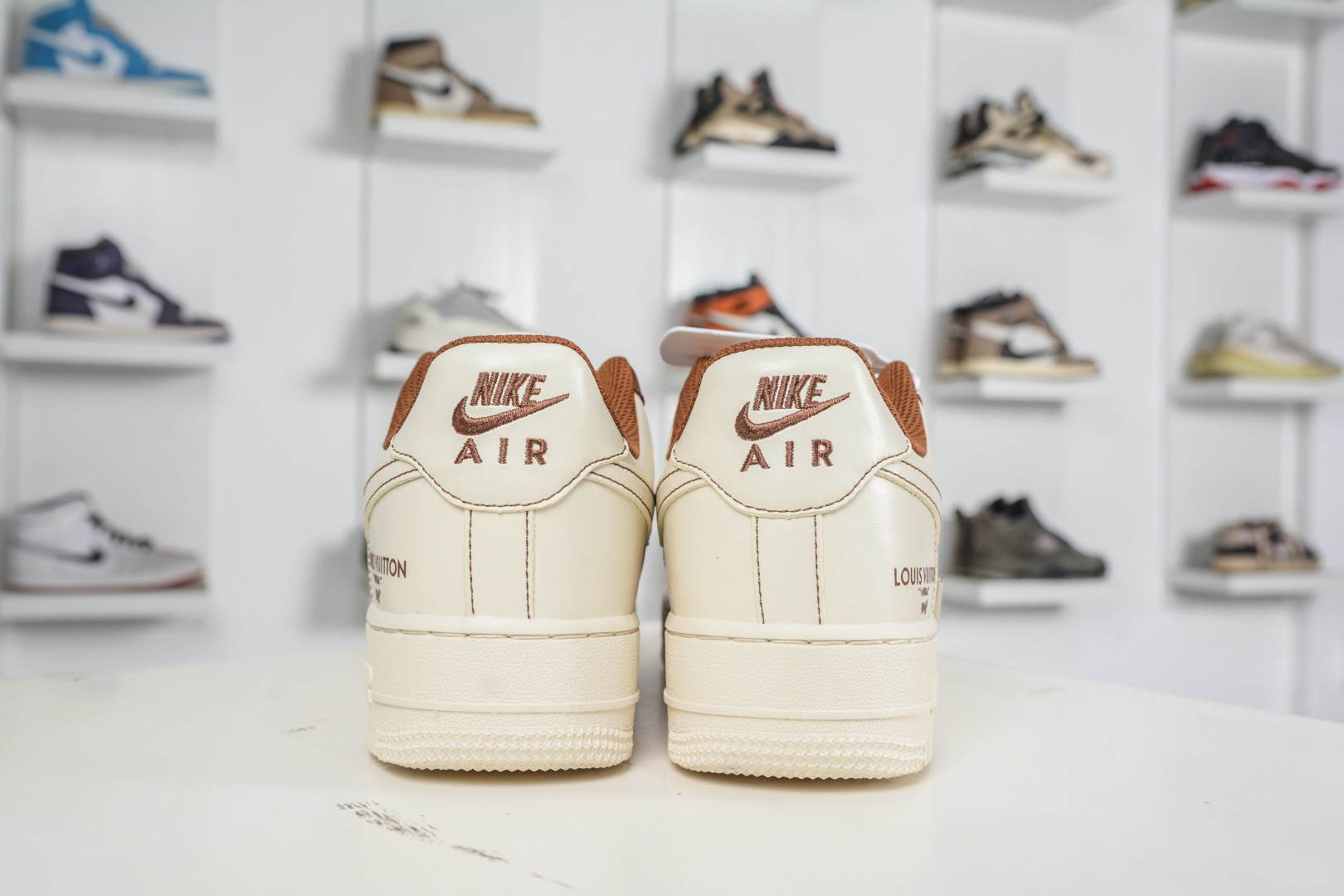 260 Nike Air Force 1 Low 07 x Louis Vuitton LV联名-奶白咖棕 IH1817-800-Chinese UA Cheap High Quatity Brand Clothes Bags handbags Sneakers wholesale wholesaler seller from China Factory suppliers Fashion Clothing Shoes best Quality Beautiful Price 260 Nike Air Force 1 Low 07 x Louis Vuitton LV联名-奶白咖棕 IH1817-800