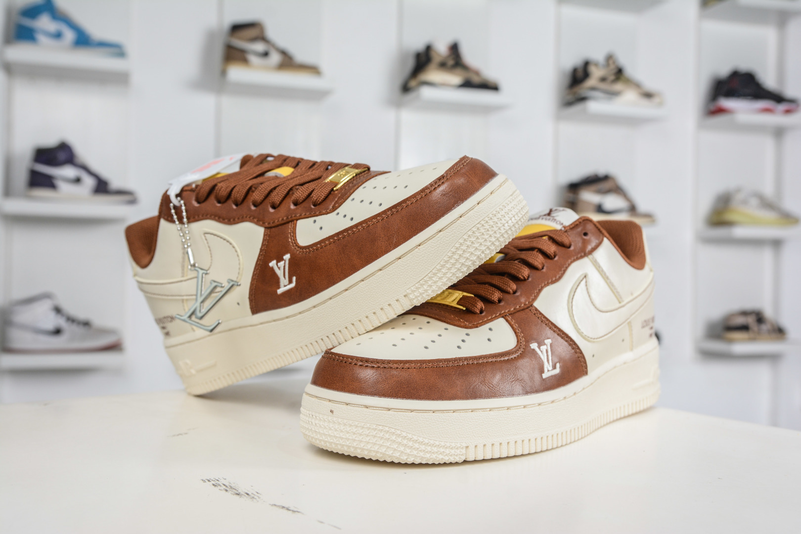 260 Nike Air Force 1 Low 07 x Louis Vuitton LV联名-奶白咖棕 IH1817-800-Chinese UA Cheap High Quatity Brand Clothes Bags handbags Sneakers wholesale wholesaler seller from China Factory suppliers Fashion Clothing Shoes best Quality Beautiful Price 260 Nike Air Force 1 Low 07 x Louis Vuitton LV联名-奶白咖棕 IH1817-800