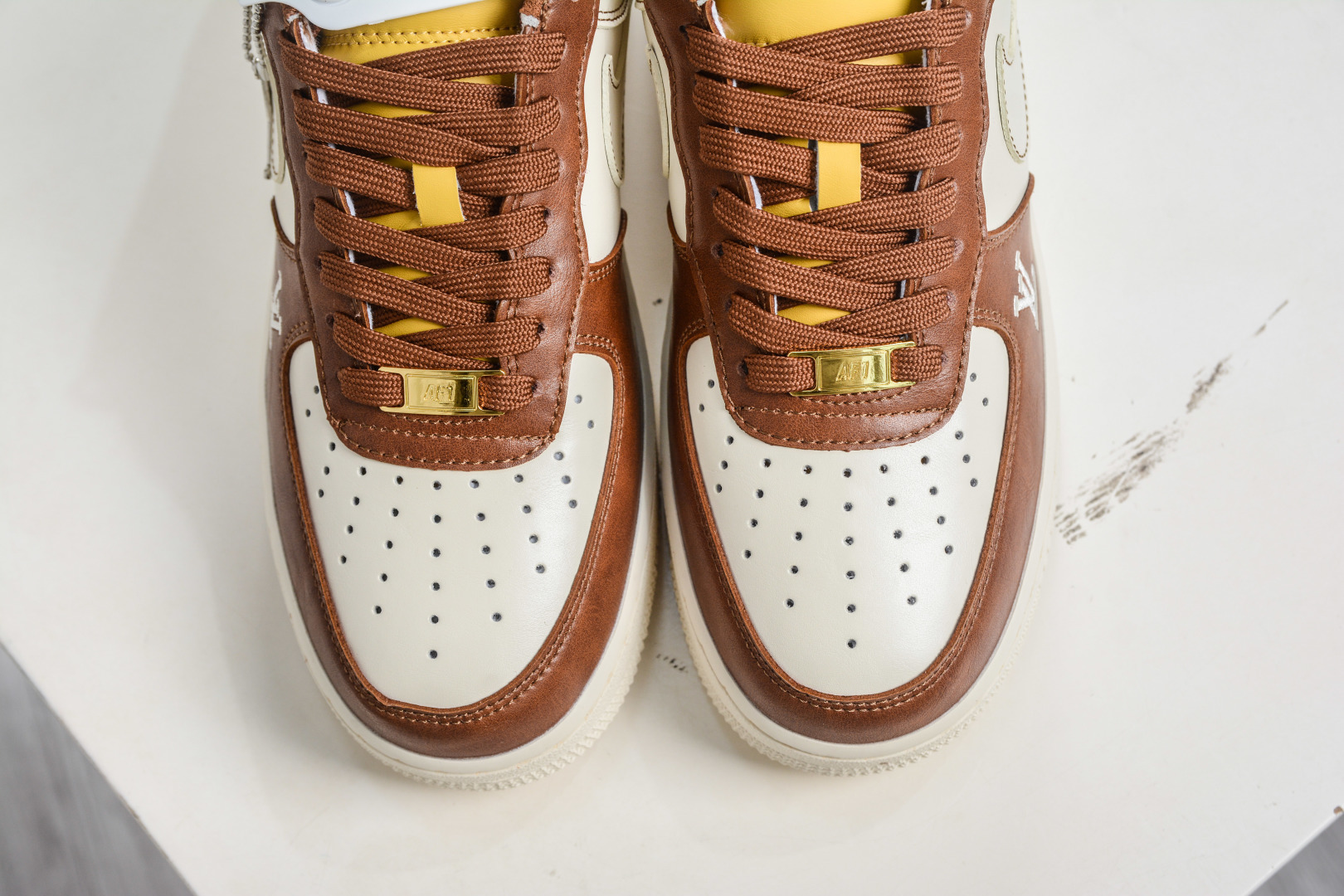 260 Nike Air Force 1 Low 07 x Louis Vuitton LV联名-奶白咖棕 IH1817-800-Chinese UA Cheap High Quatity Brand Clothes Bags handbags Sneakers wholesale wholesaler seller from China Factory suppliers Fashion Clothing Shoes best Quality Beautiful Price 260 Nike Air Force 1 Low 07 x Louis Vuitton LV联名-奶白咖棕 IH1817-800