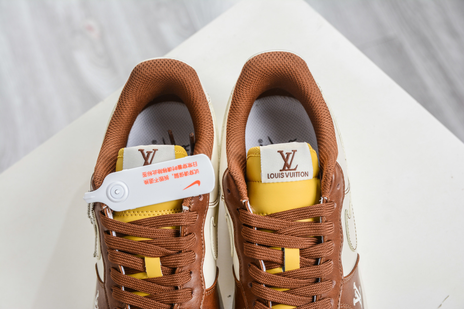 260 Nike Air Force 1 Low 07 x Louis Vuitton LV联名-奶白咖棕 IH1817-800-Chinese UA Cheap High Quatity Brand Clothes Bags handbags Sneakers wholesale wholesaler seller from China Factory suppliers Fashion Clothing Shoes best Quality Beautiful Price 260 Nike Air Force 1 Low 07 x Louis Vuitton LV联名-奶白咖棕 IH1817-800