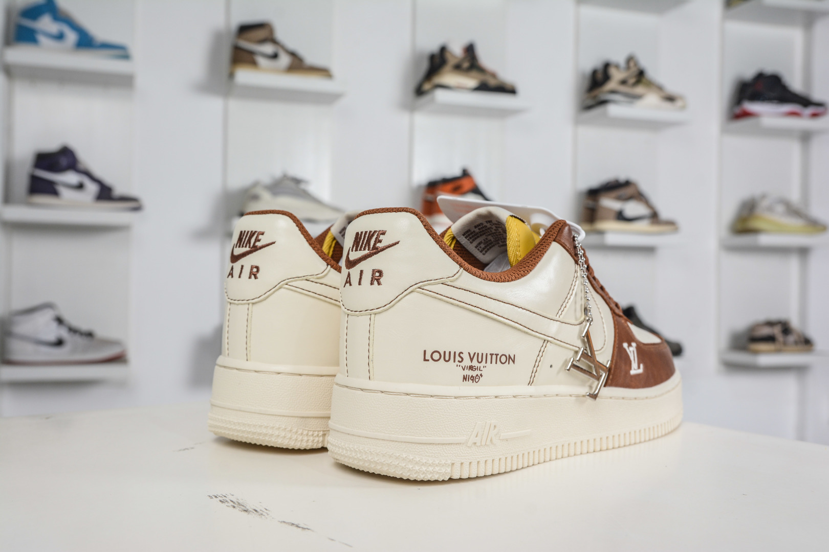 260 Nike Air Force 1 Low 07 x Louis Vuitton LV联名-奶白咖棕 IH1817-800-Chinese UA Cheap High Quatity Brand Clothes Bags handbags Sneakers wholesale wholesaler seller from China Factory suppliers Fashion Clothing Shoes best Quality Beautiful Price 260 Nike Air Force 1 Low 07 x Louis Vuitton LV联名-奶白咖棕 IH1817-800
