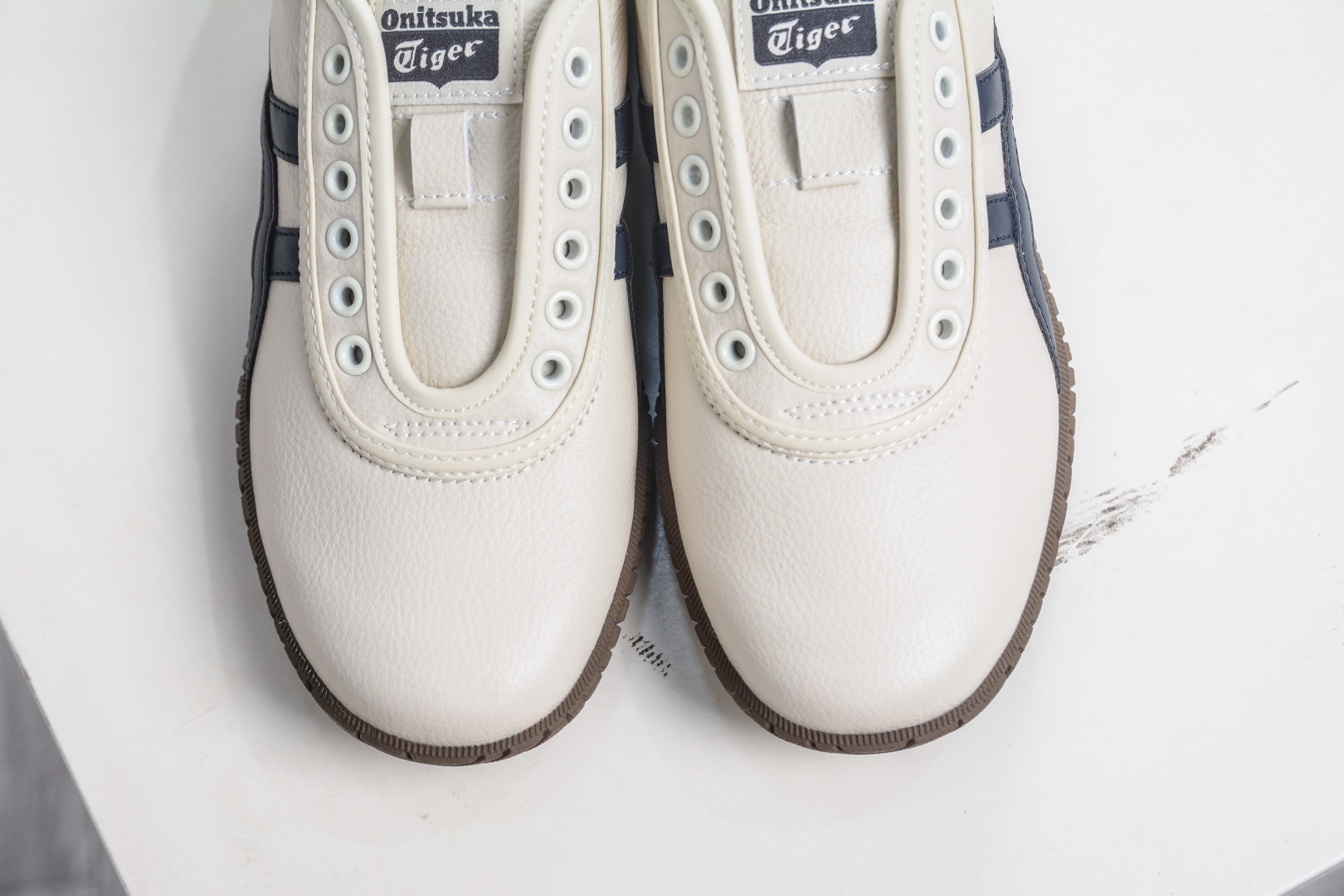 140 Onitsuka Tiger Tsunahiki Slip-on 鬼冢虎舒适百搭生活休闲鞋 1183C529-200-Chinese UA Cheap High Quatity Brand Clothes Bags handbags Sneakers wholesale wholesaler seller from China Factory suppliers Fashion Clothing Shoes best Quality Beautiful Price 140 Onitsuka Tiger Tsunahiki Slip-on 鬼冢虎舒适百搭生活休闲鞋 1183C529-200