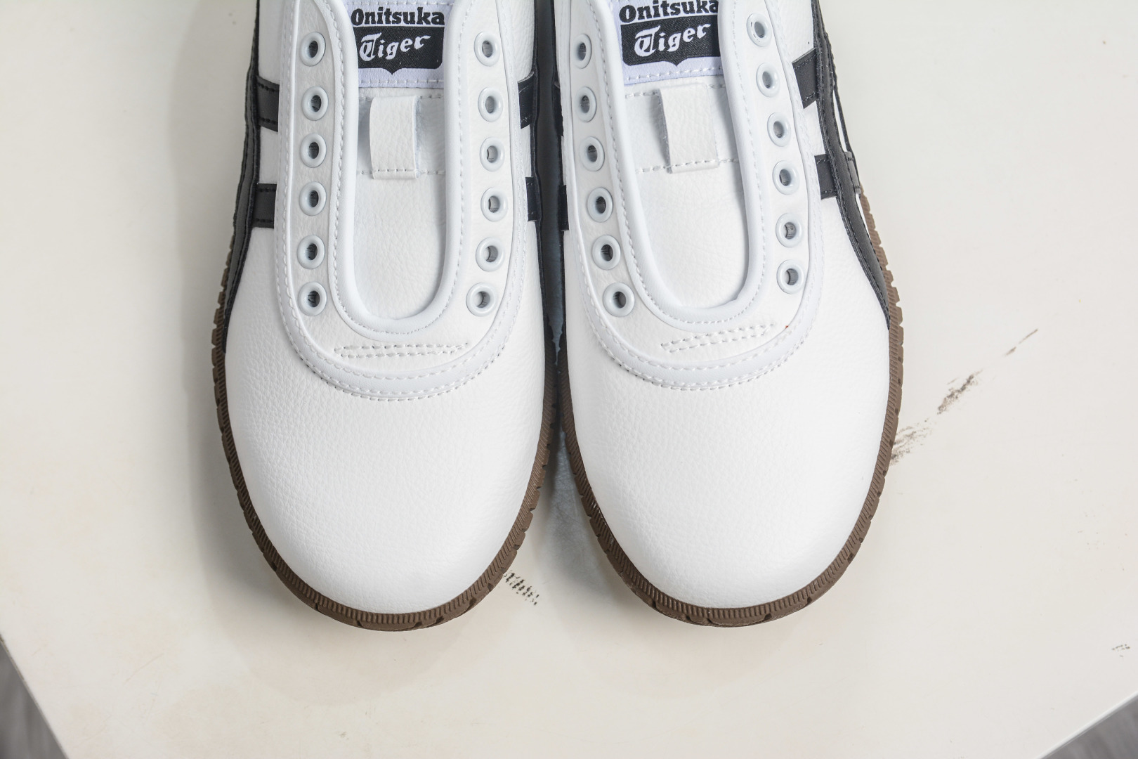 140 Onitsuka Tiger Tsunahiki Slip-on 鬼冢虎舒适百搭生活休闲鞋 1183C529-101-Chinese UA Cheap High Quatity Brand Clothes Bags handbags Sneakers wholesale wholesaler seller from China Factory suppliers Fashion Clothing Shoes best Quality Beautiful Price 140 Onitsuka Tiger Tsunahiki Slip-on 鬼冢虎舒适百搭生活休闲鞋 1183C529-101