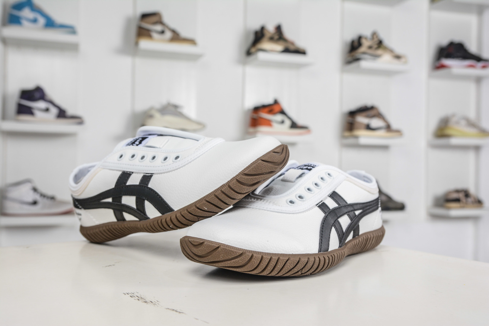 140 Onitsuka Tiger Tsunahiki Slip-on 鬼冢虎舒适百搭生活休闲鞋 1183C529-101-Chinese UA Cheap High Quatity Brand Clothes Bags handbags Sneakers wholesale wholesaler seller from China Factory suppliers Fashion Clothing Shoes best Quality Beautiful Price 140 Onitsuka Tiger Tsunahiki Slip-on 鬼冢虎舒适百搭生活休闲鞋 1183C529-101