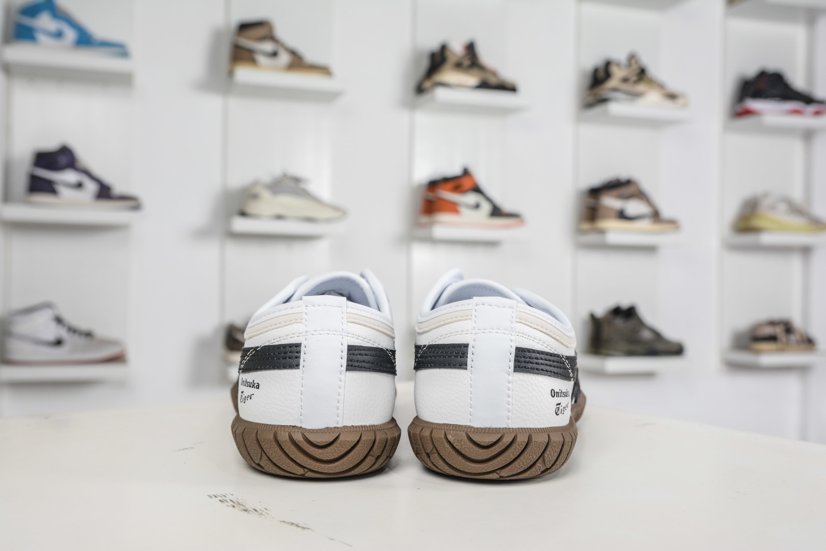 140 Onitsuka Tiger Tsunahiki Slip-on 鬼冢虎舒适百搭生活休闲鞋 1183C529-101-Chinese UA Cheap High Quatity Brand Clothes Bags handbags Sneakers wholesale wholesaler seller from China Factory suppliers Fashion Clothing Shoes best Quality Beautiful Price 140 Onitsuka Tiger Tsunahiki Slip-on 鬼冢虎舒适百搭生活休闲鞋 1183C529-101