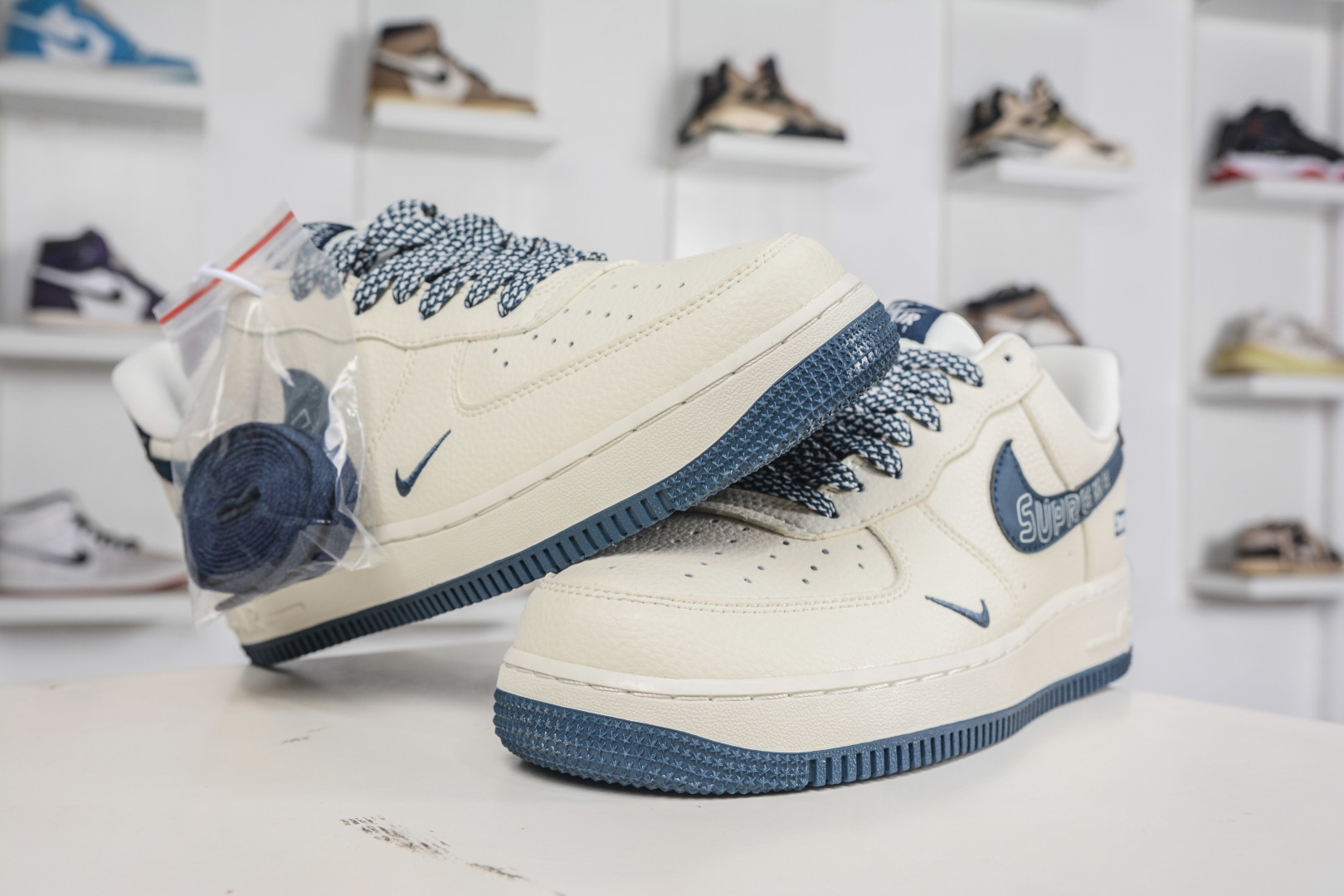 260 Nike Air Force 1 Low 07 x Supreme SUP联名-米白蓝 LD1999-003-Chinese UA Cheap High Quatity Brand Clothes Bags handbags Sneakers wholesale wholesaler seller from China Factory suppliers Fashion Clothing Shoes best Quality Beautiful Price 260 Nike Air Force 1 Low 07 x Supreme SUP联名-米白蓝 LD1999-003