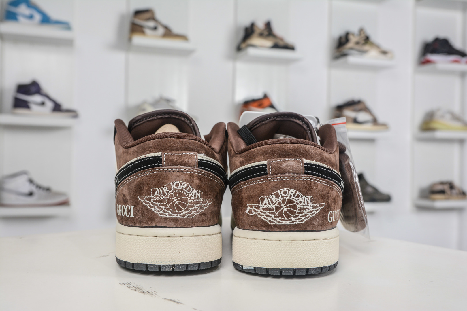 270 Air Jordan 1 Retro Low x GUCCI 古驰联名-米黑棕 定制配色 LD8888-011-Chinese UA Cheap High Quatity Brand Clothes Bags handbags Sneakers wholesale wholesaler seller from China Factory suppliers Fashion Clothing Shoes best Quality Beautiful Price 270 Air Jordan 1 Retro Low x GUCCI 古驰联名-米黑棕 定制配色 LD8888-011