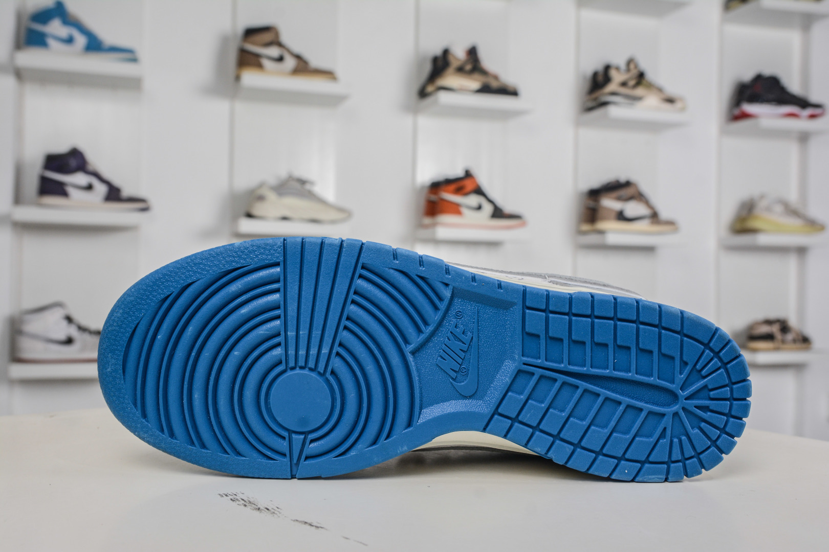 270 Nike SB Dunk Low x Louis Vuitton LV联名-米灰蓝 YF9511-912
