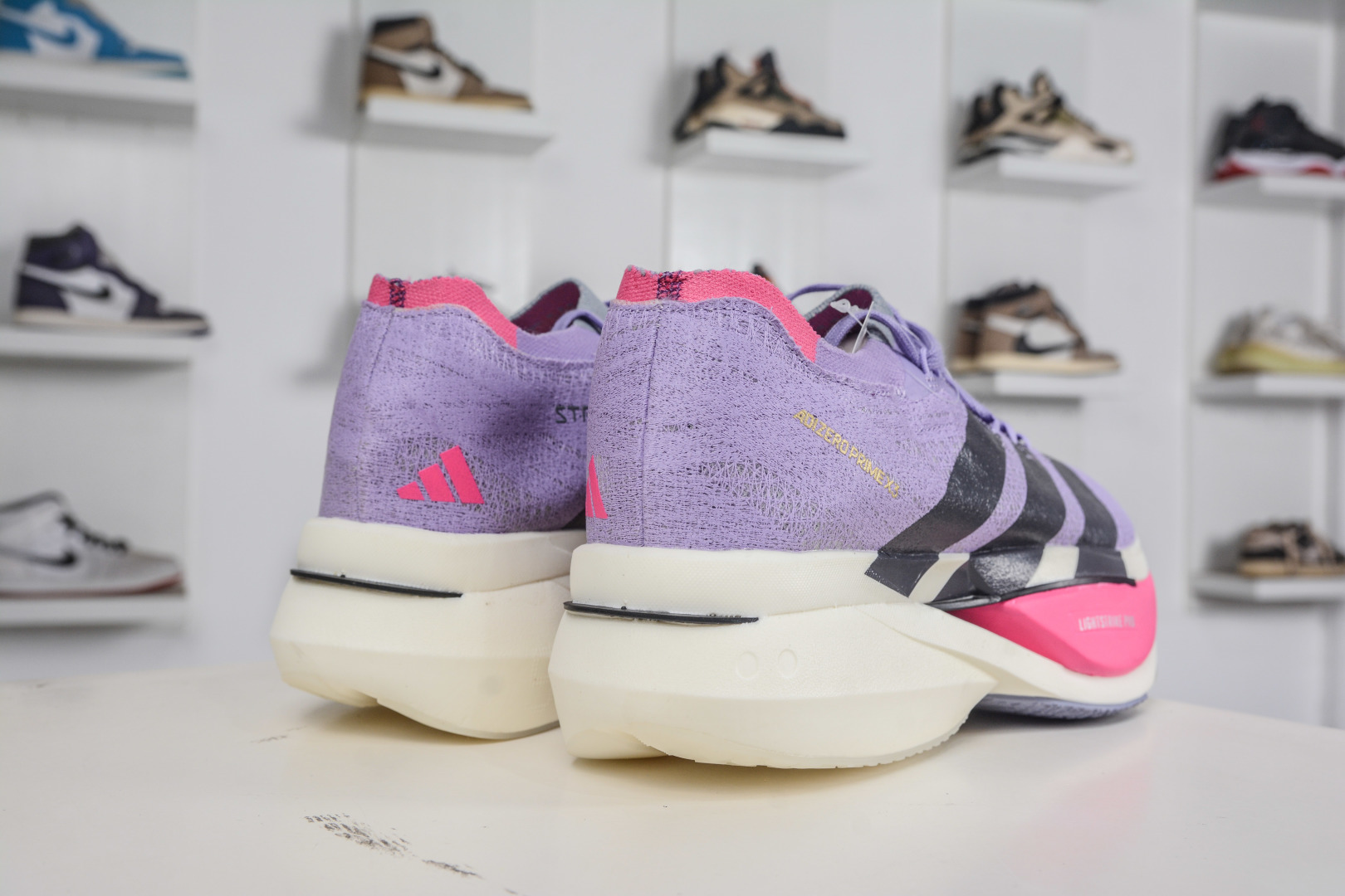 220 Adidas Adizero Prime X3 Strung 舒适防滑耐磨低帮跑步鞋 JQ2801