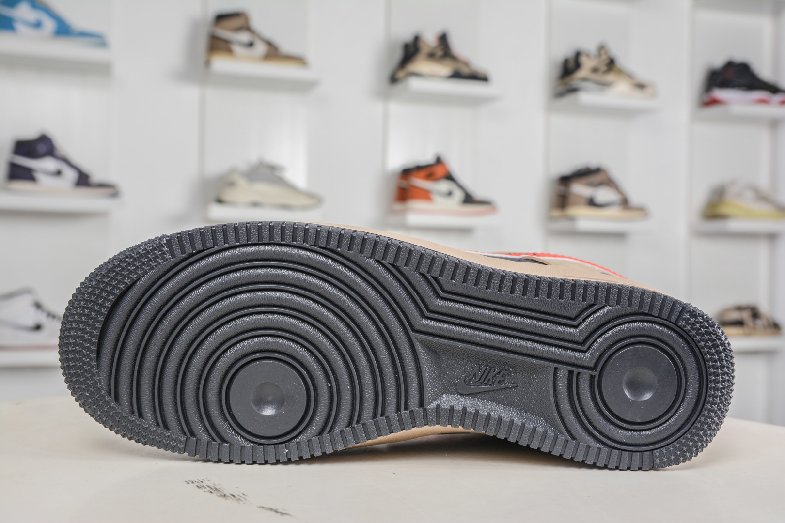 Nike Air Force 1 '07 Low 马年限定 摩卡棕红 KD1688-002-Top High Quatity Cheap Sneakers Fashion Clothing Clothes Bags handbags Shoes of all Brand wholesale With The best Quality And Beautiful Price from China Factory Chinese suppliers wholesaler seller Nike Air Force 1 '07 Low 马年限定 摩卡棕红 KD1688-002