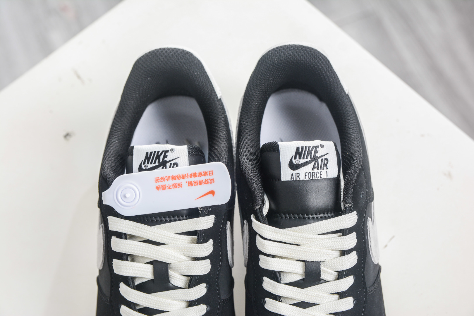 260 NIke Air Force 1 '07 Low 墨黑灰白 FQ3544-001