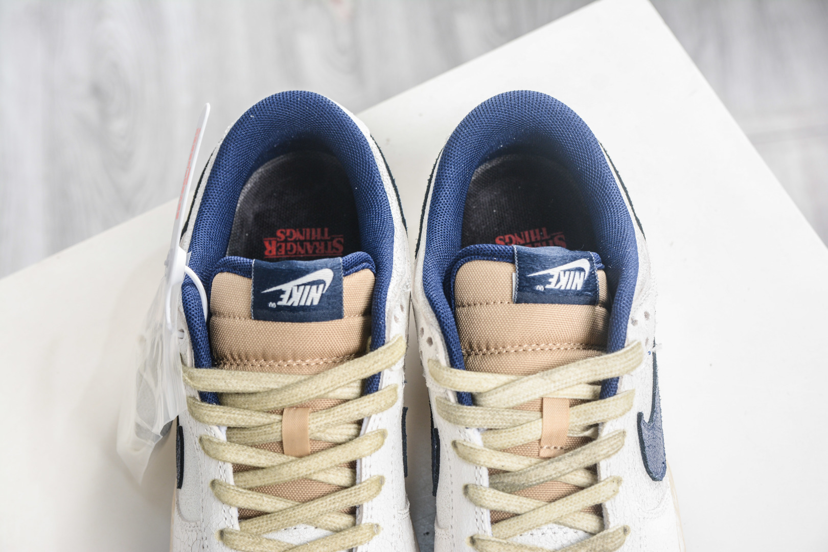 200 Nike x Stranger Things Dunk Low 灰蓝色 IH6766-001-Chinese UA Cheap High Quatity Brand Clothes Bags handbags Sneakers wholesale wholesaler seller from China Factory suppliers Fashion Clothing Shoes best Quality Beautiful Price 200 Nike x Stranger Things Dunk Low 灰蓝色 IH6766-001