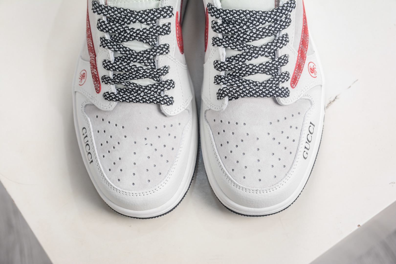 270 TS x Air Jordan x GUCCI AJ1 Low 倒钩低帮联名古驰马年限定-米红 DZ5899-044