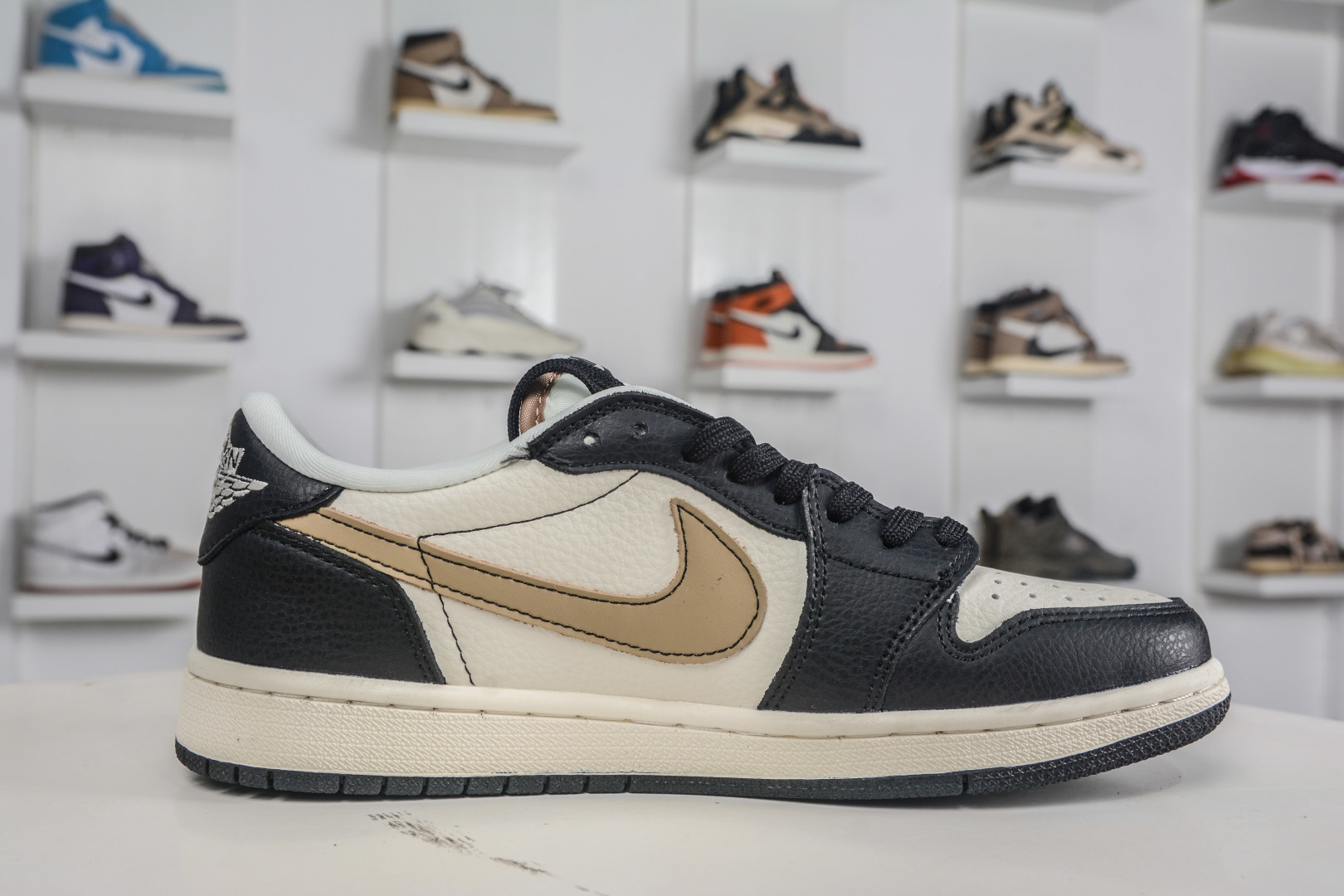 270 TS x Air Jordan x DIOR AJ1 Low 倒钩低帮迪奥联名-米黑卡其棕 DD7866-100-Chinese UA Cheap High Quatity Brand Clothes Bags handbags Sneakers wholesale wholesaler seller from China Factory suppliers Fashion Clothing Shoes best Quality Beautiful Price 270 TS x Air Jordan x DIOR AJ1 Low 倒钩低帮迪奥联名-米黑卡其棕 DD7866-100
