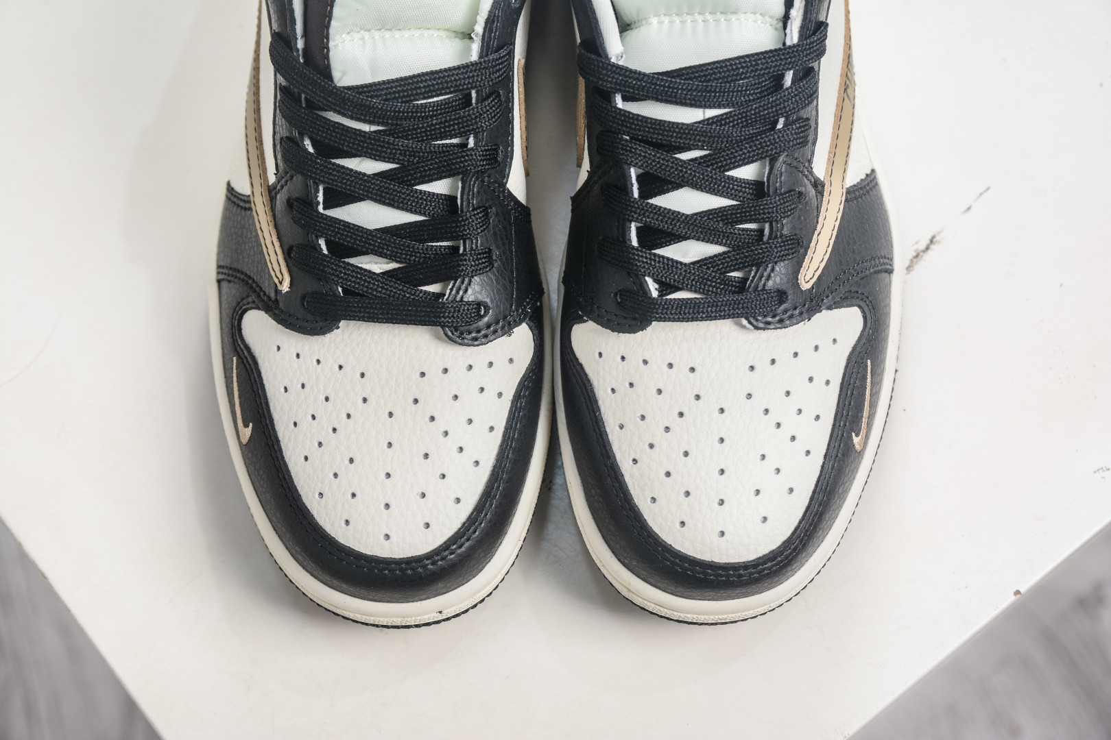 270 TS x Air Jordan x DIOR AJ1 Low 倒钩低帮迪奥联名-米黑卡其棕 DD7866-100-Chinese UA Cheap High Quatity Brand Clothes Bags handbags Sneakers wholesale wholesaler seller from China Factory suppliers Fashion Clothing Shoes best Quality Beautiful Price 270 TS x Air Jordan x DIOR AJ1 Low 倒钩低帮迪奥联名-米黑卡其棕 DD7866-100