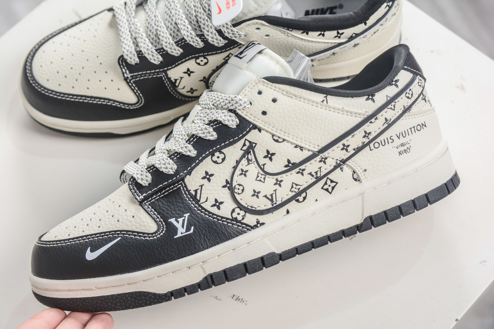 270 Nike SB Dunk Low x Louis Vuitton LV联名-米黑印花 MN1688-101-Chinese UA Cheap High Quatity Brand Clothes Bags handbags Sneakers wholesale wholesaler seller from China Factory suppliers Fashion Clothing Shoes best Quality Beautiful Price 270 Nike SB Dunk Low x Louis Vuitton LV联名-米黑印花 MN1688-101