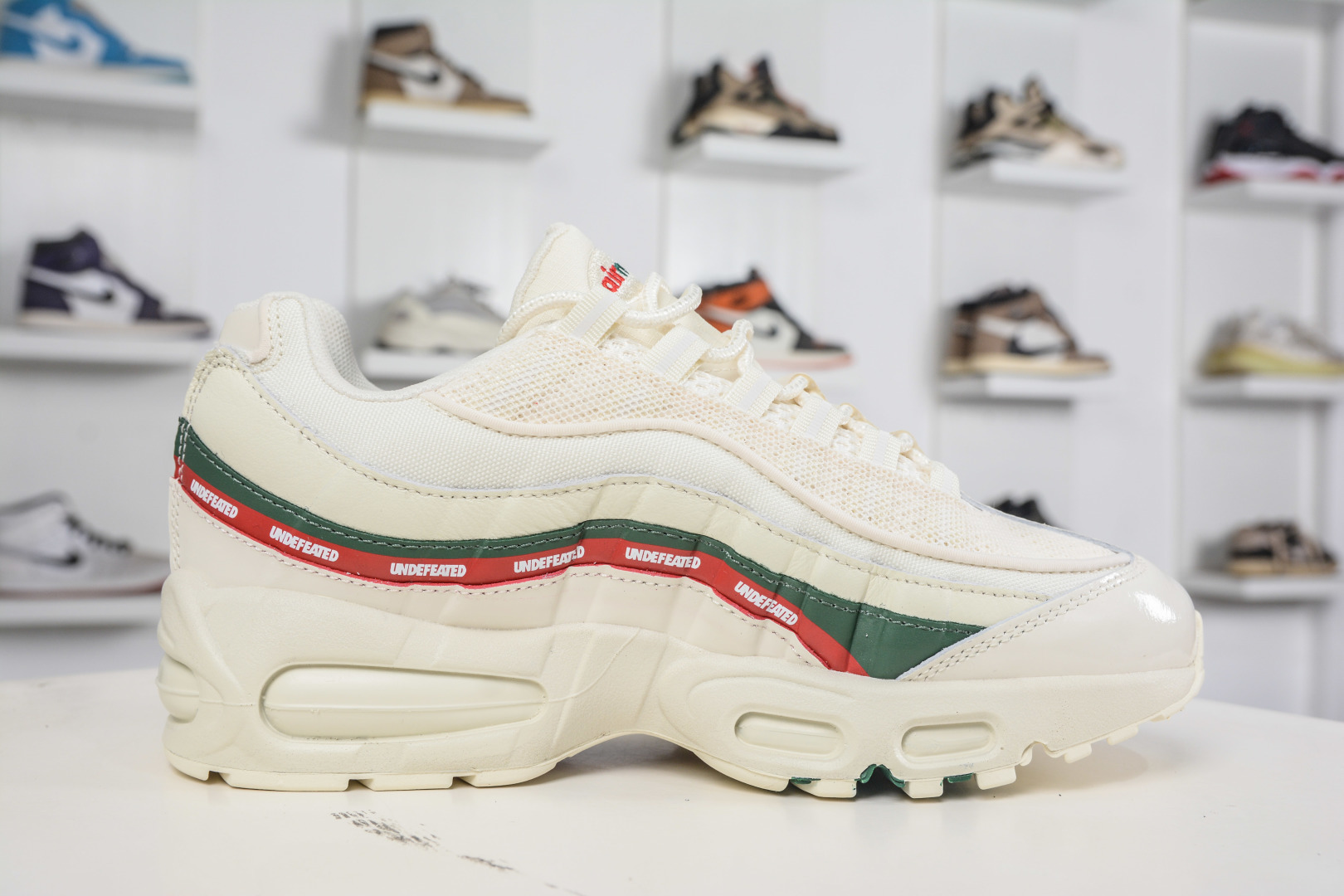 380 UNDEFEATED x NK Air Max 95 Big Bubble 舒适贴合跑步鞋 联名米白 IB4453-100