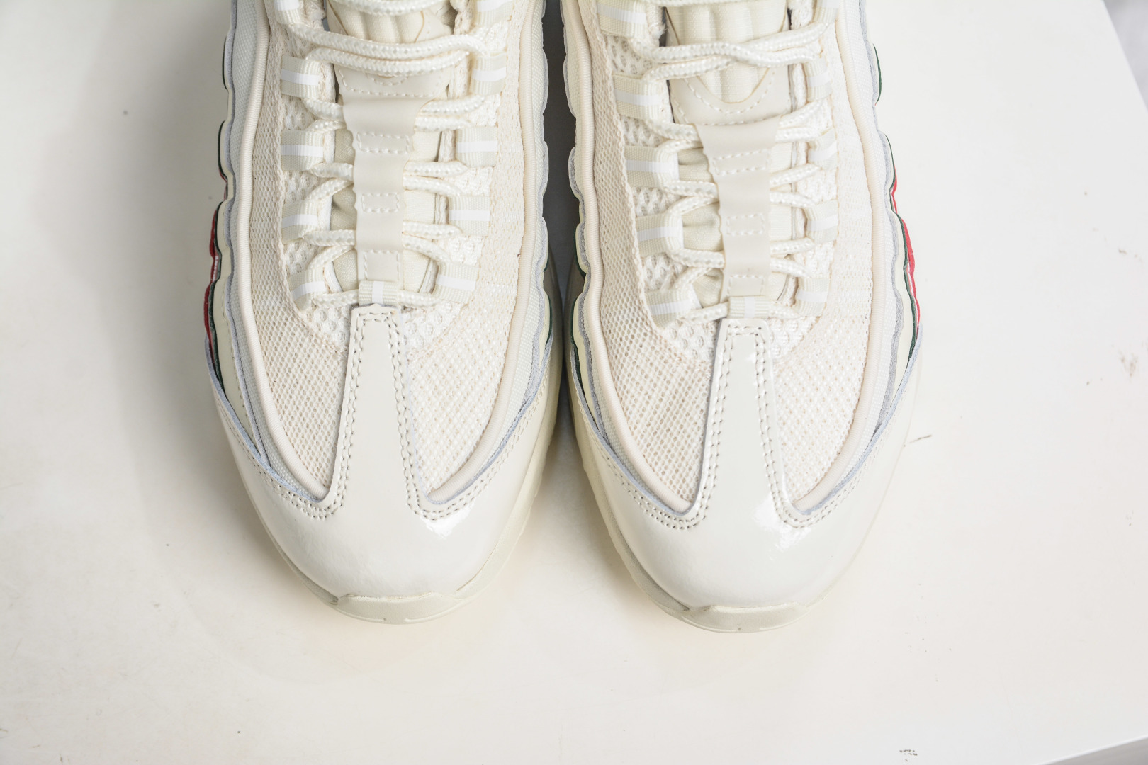 380 UNDEFEATED x NK Air Max 95 Big Bubble 舒适贴合跑步鞋 联名米白 IB4453-100