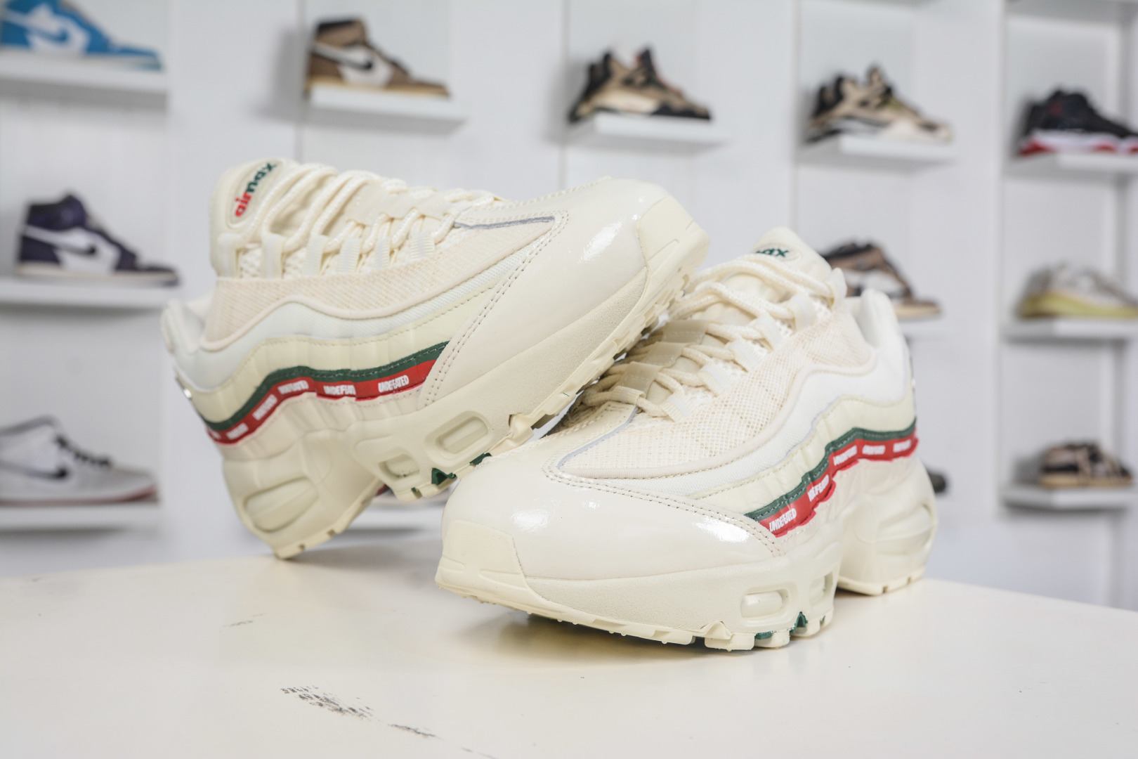 380 UNDEFEATED x NK Air Max 95 Big Bubble 舒适贴合跑步鞋 联名米白 IB4453-100