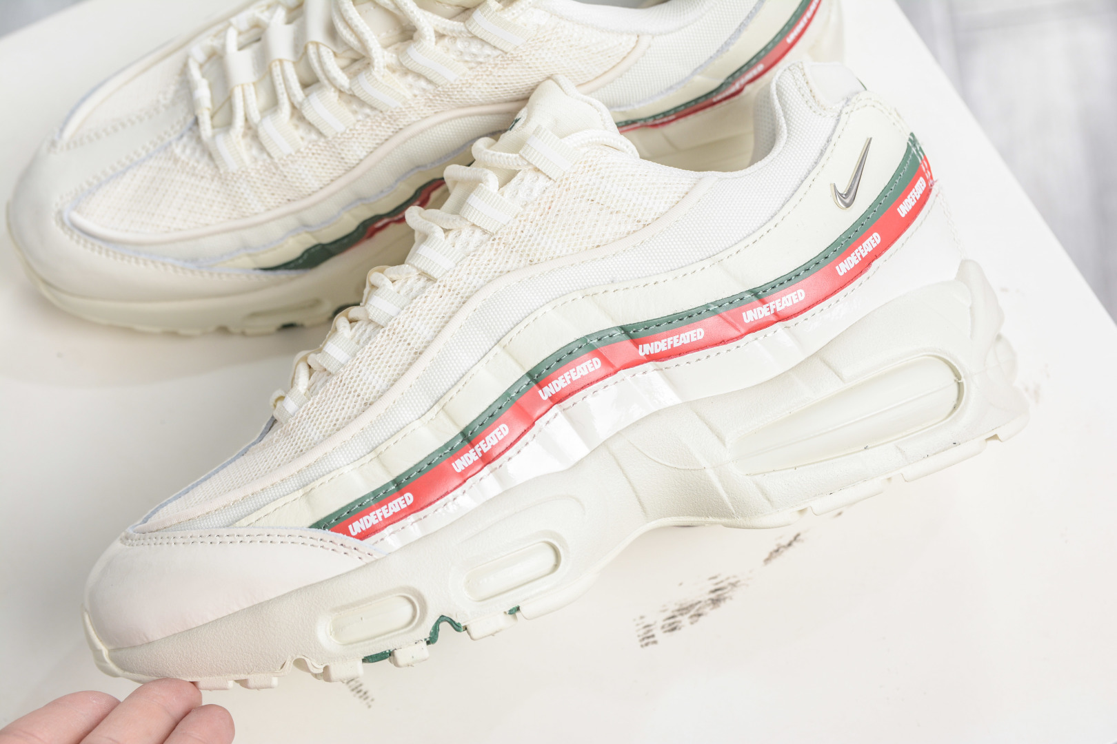 380 UNDEFEATED x NK Air Max 95 Big Bubble 舒适贴合跑步鞋 联名米白 IB4453-100