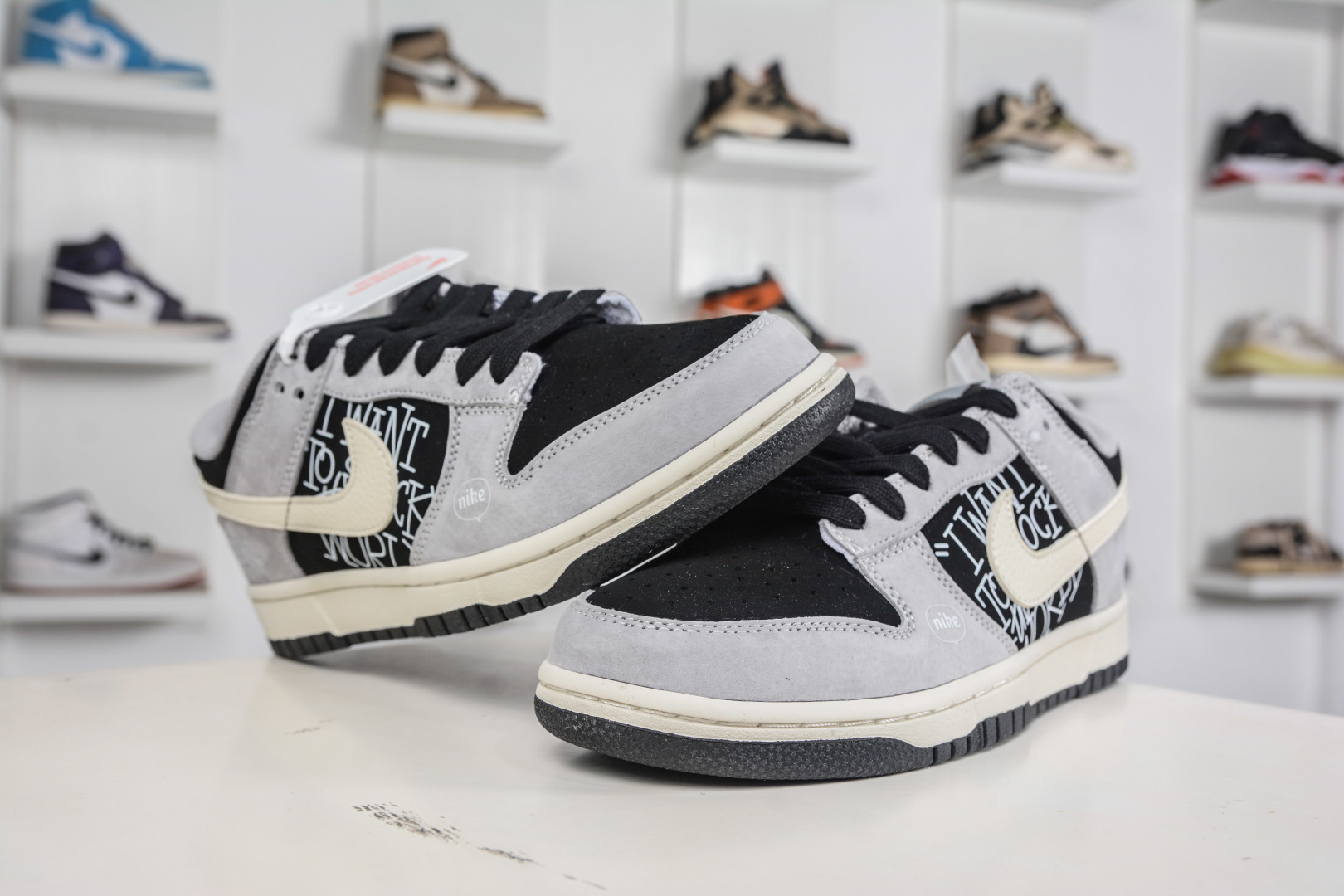 270 Nike SB Dunk Low x DIOR 迪奥联名-米灰黑 DN3168-021-Chinese UA Cheap High Quatity Brand Clothes Bags handbags Sneakers wholesale wholesaler seller from China Factory suppliers Fashion Clothing Shoes best Quality Beautiful Price 270 Nike SB Dunk Low x DIOR 迪奥联名-米灰黑 DN3168-021